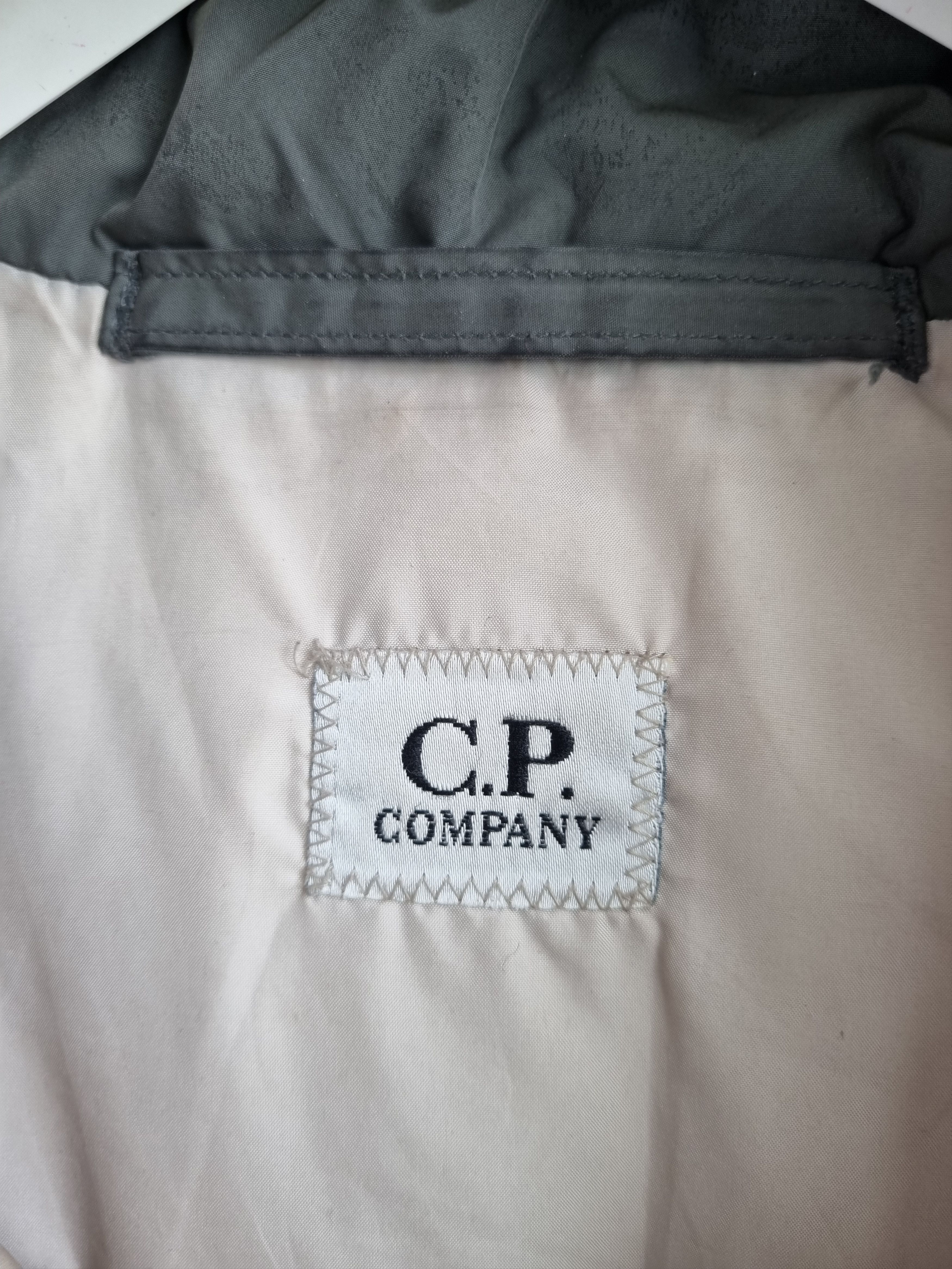 C.P. Company × Vintage 2007 Vintage CP COMPANY Nylon DOWN Vest Made in Italy Size US M / EU 48-50 / 2 - 9 Thumbnail