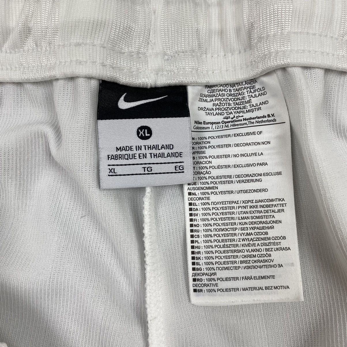 Nike Y2K Nike Swoosh Logo Stripped Shorts Size US 36 / EU 52 - 3 Thumbnail