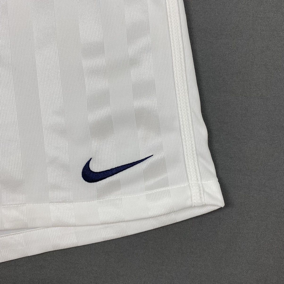 Nike Y2K Nike Swoosh Logo Stripped Shorts Size US 36 / EU 52 - 2 Thumbnail