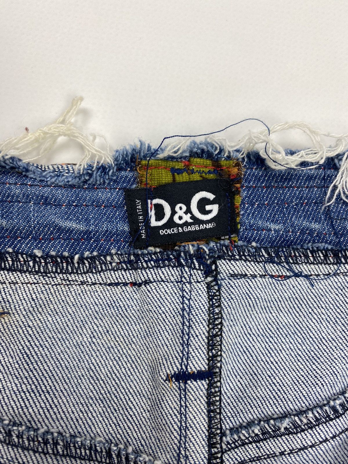 Dolce & Gabbana Y2K Vintage D&G Hawaiian Stretch Denim Midi Pencil Skirt Size 30" / US 8 / IT 44 - 6 Thumbnail