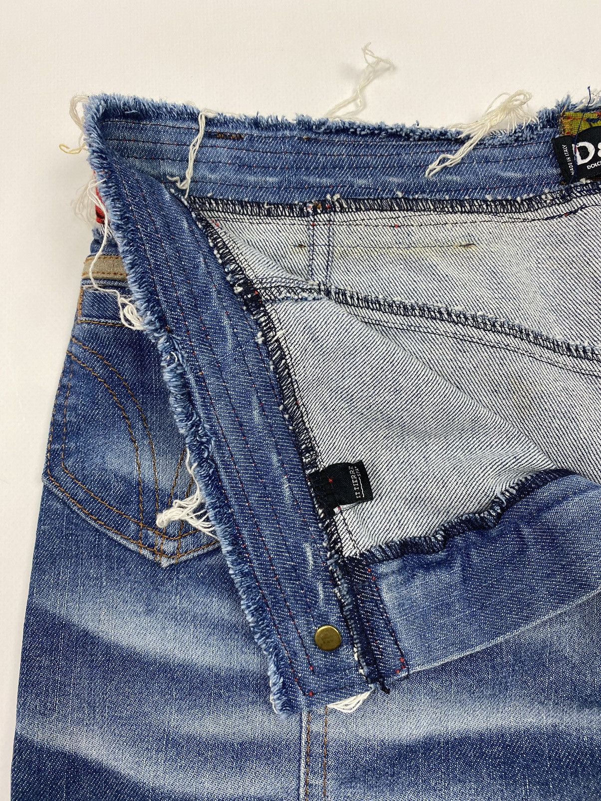 Dolce & Gabbana Y2K Vintage D&G Hawaiian Stretch Denim Midi Pencil Skirt Size 30" / US 8 / IT 44 - 5 Thumbnail
