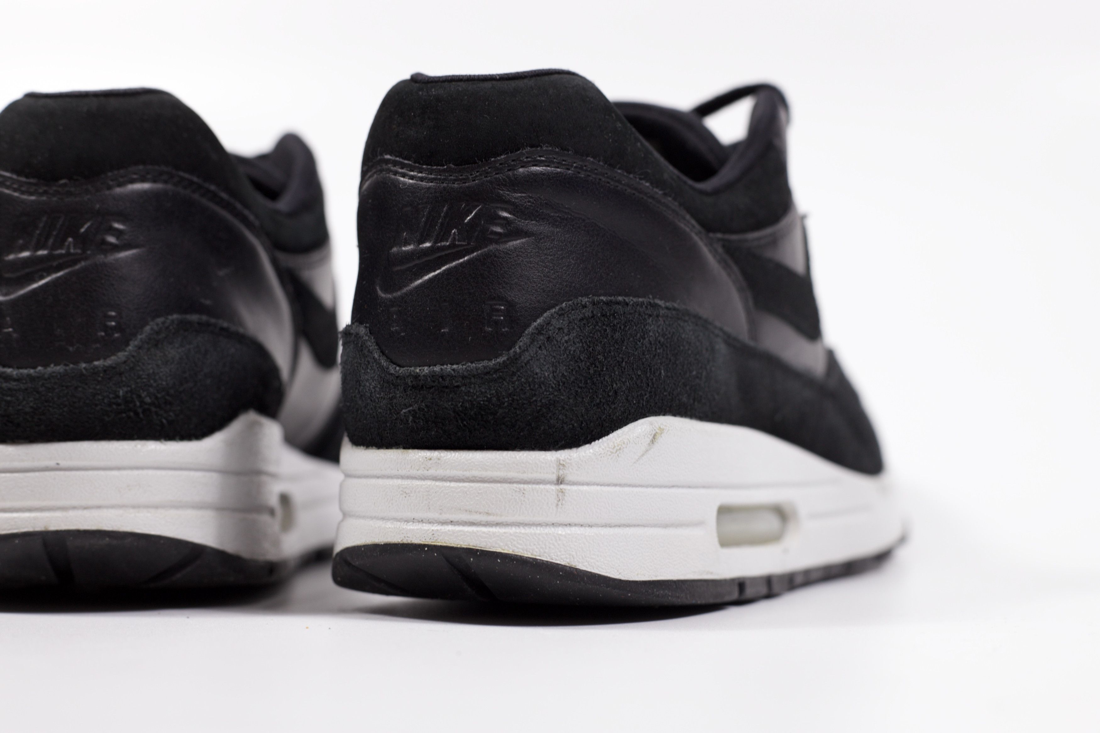 Nike 2017 Nike Air Max 1 "Rebel Skulls" Size US 13 / EU 46 - 5 Thumbnail
