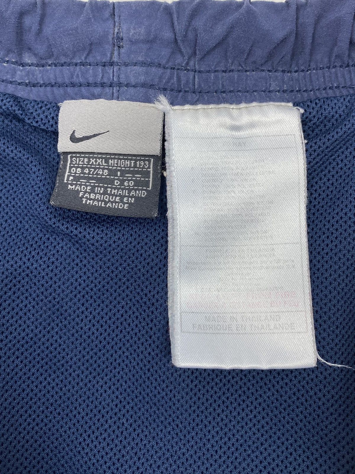 Nike 2000’s Vintage Nike Mini Swoosh Logo Nylon Shorts Size XXL Size US 36 / EU 52 - 3 Thumbnail