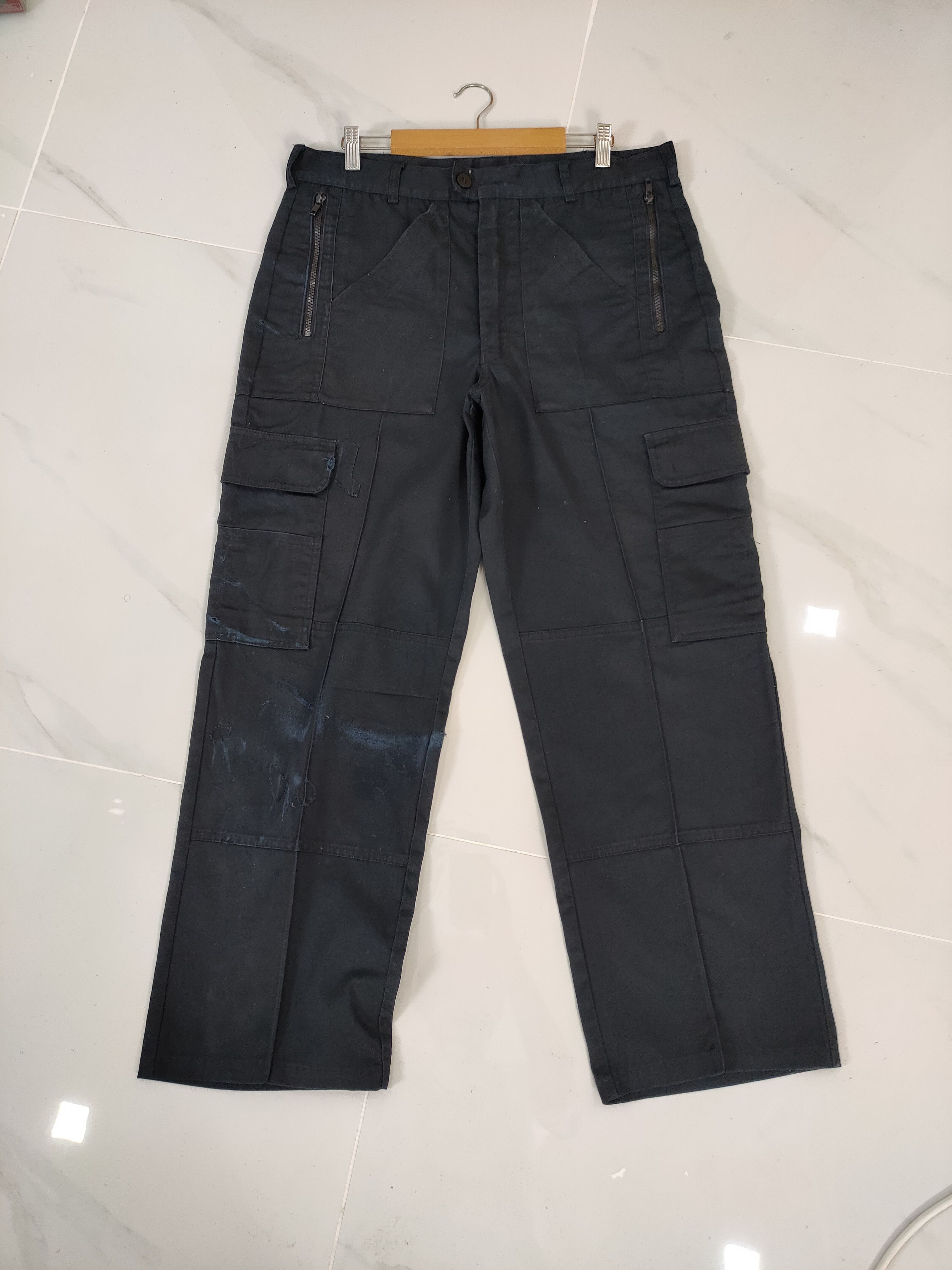 Japanese Brand DEMENSION MULTIPOCKET BLACK CARGO PANTS Size US 34 / EU 50 - 1 Thumbnail
