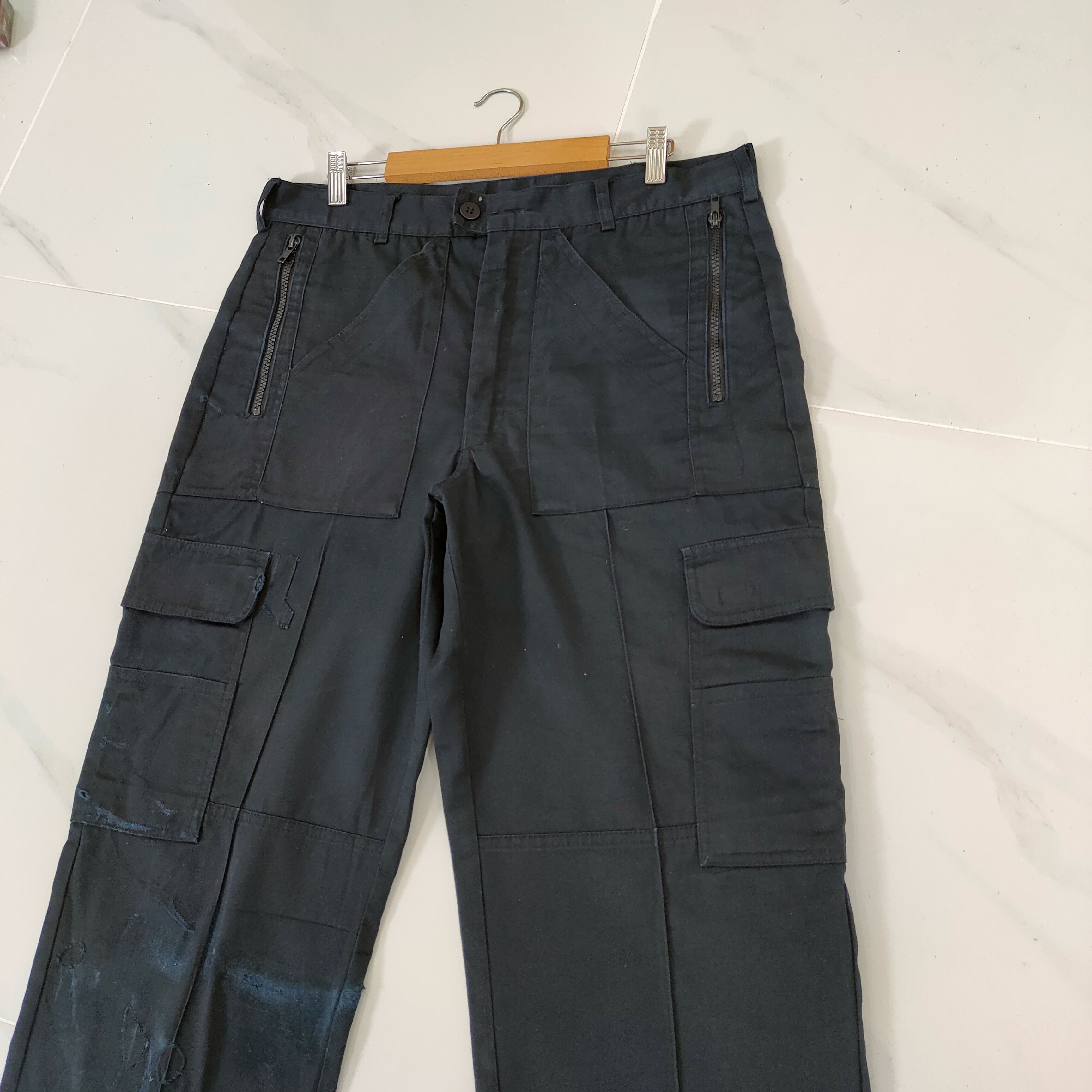 Japanese Brand DEMENSION MULTIPOCKET BLACK CARGO PANTS Size US 34 / EU 50 - 6 Thumbnail