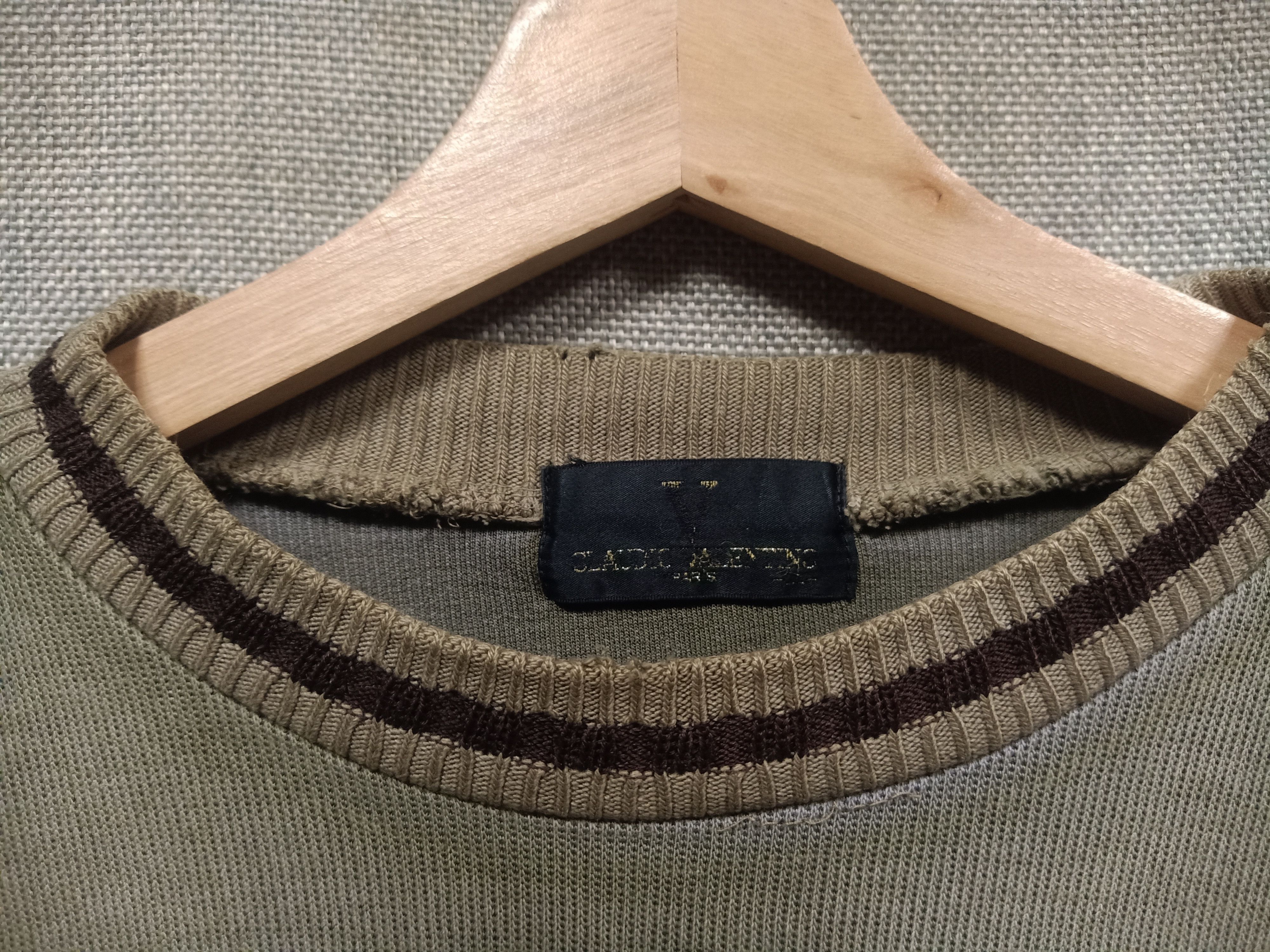 Valentino sweatshirt claudio valentino paris logo embroidery Size US L / EU 52-54 / 3 - 5 Thumbnail