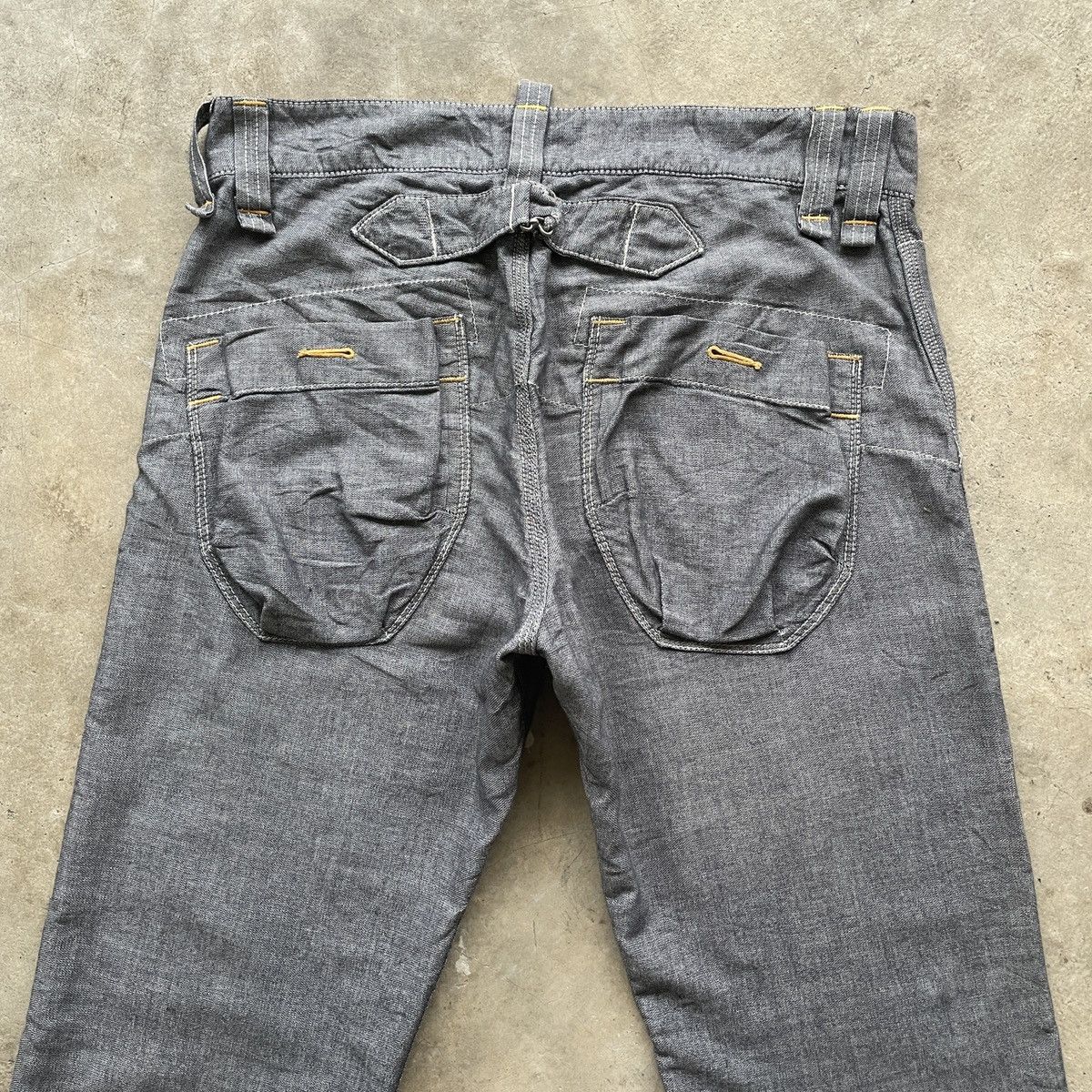 Japanese Brand × Vintage Vintage Japanese Brand Grey Buckle Trousers Casual Pants W33 Size US 33 - 12 Thumbnail