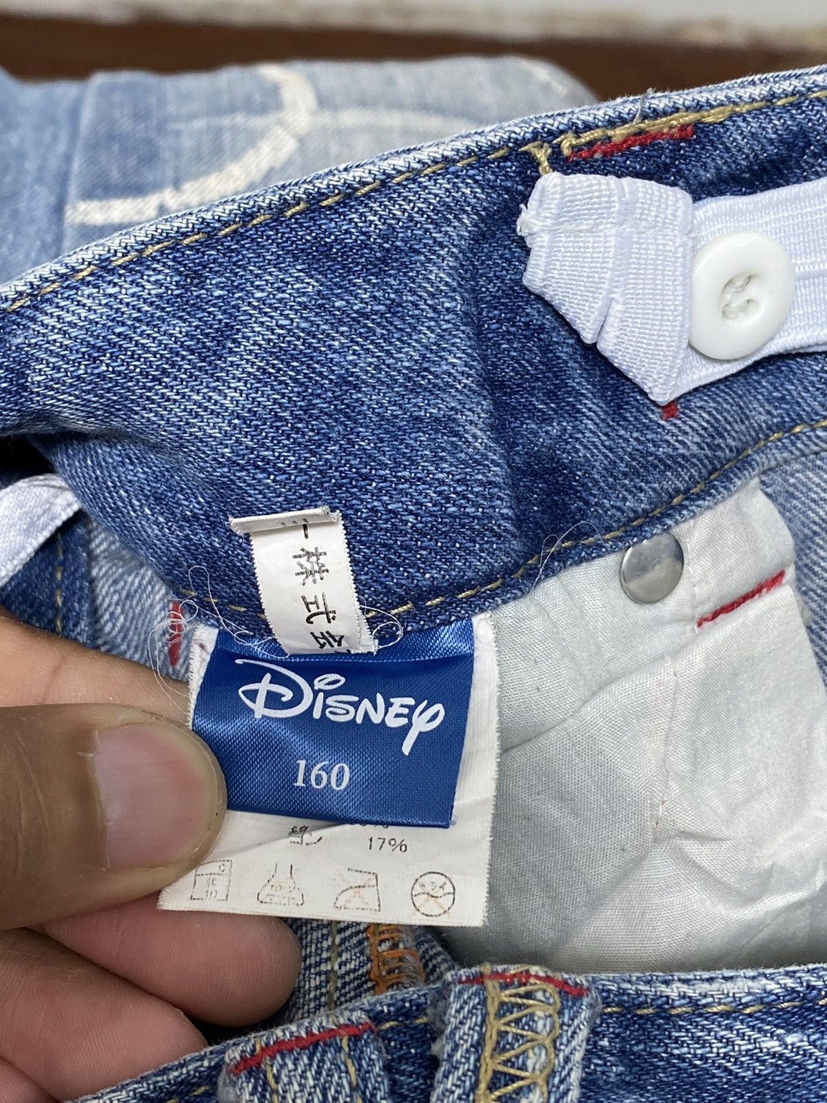 Japanese Brand × Mickey Mouse × Vintage Vintage Mickey Painted Denim Size US 29 - 9 Thumbnail
