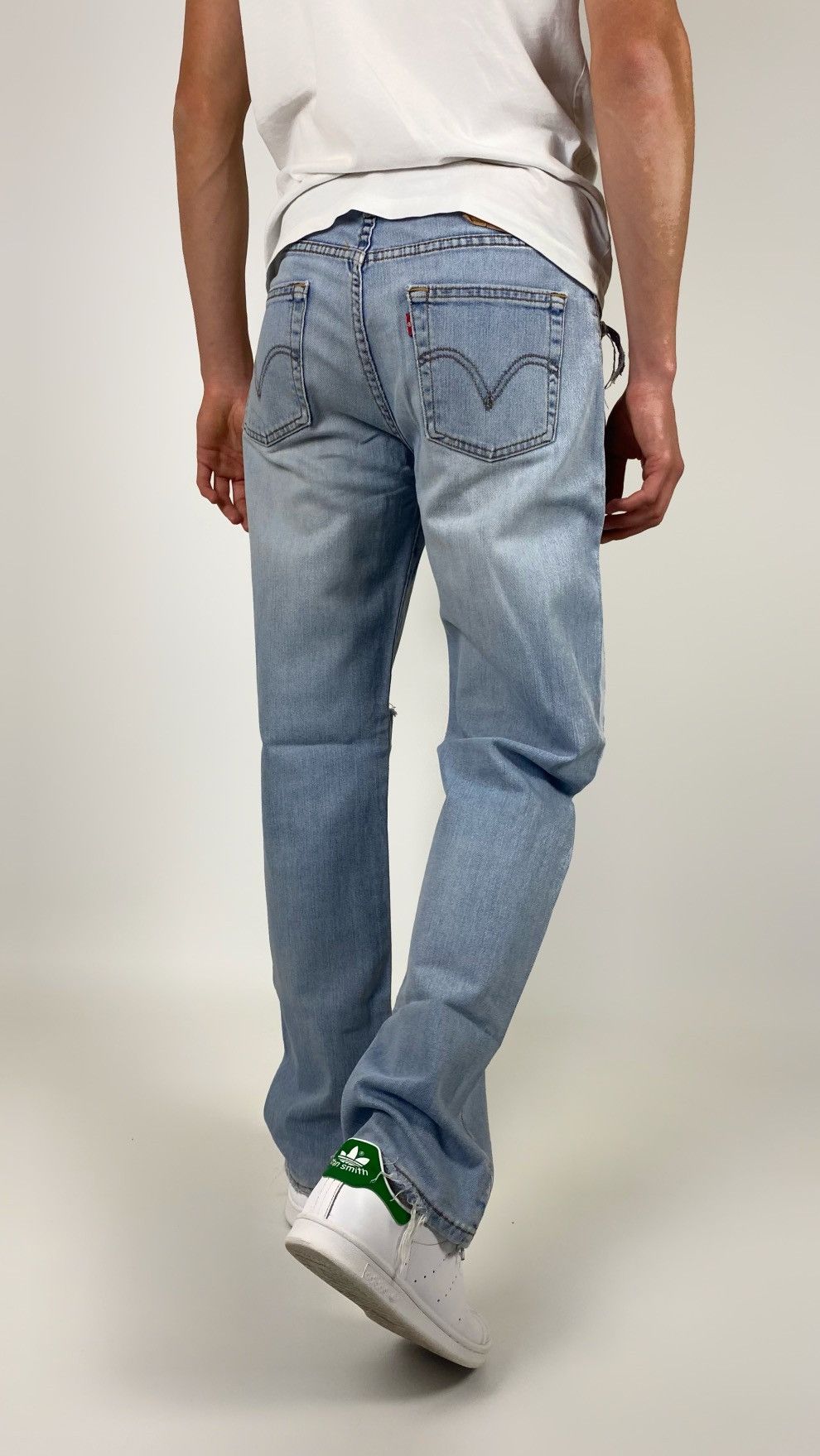 Levi's Levis 751 Faded Denim Jeans Size 33x32 Size US 33 - 1 Thumbnail