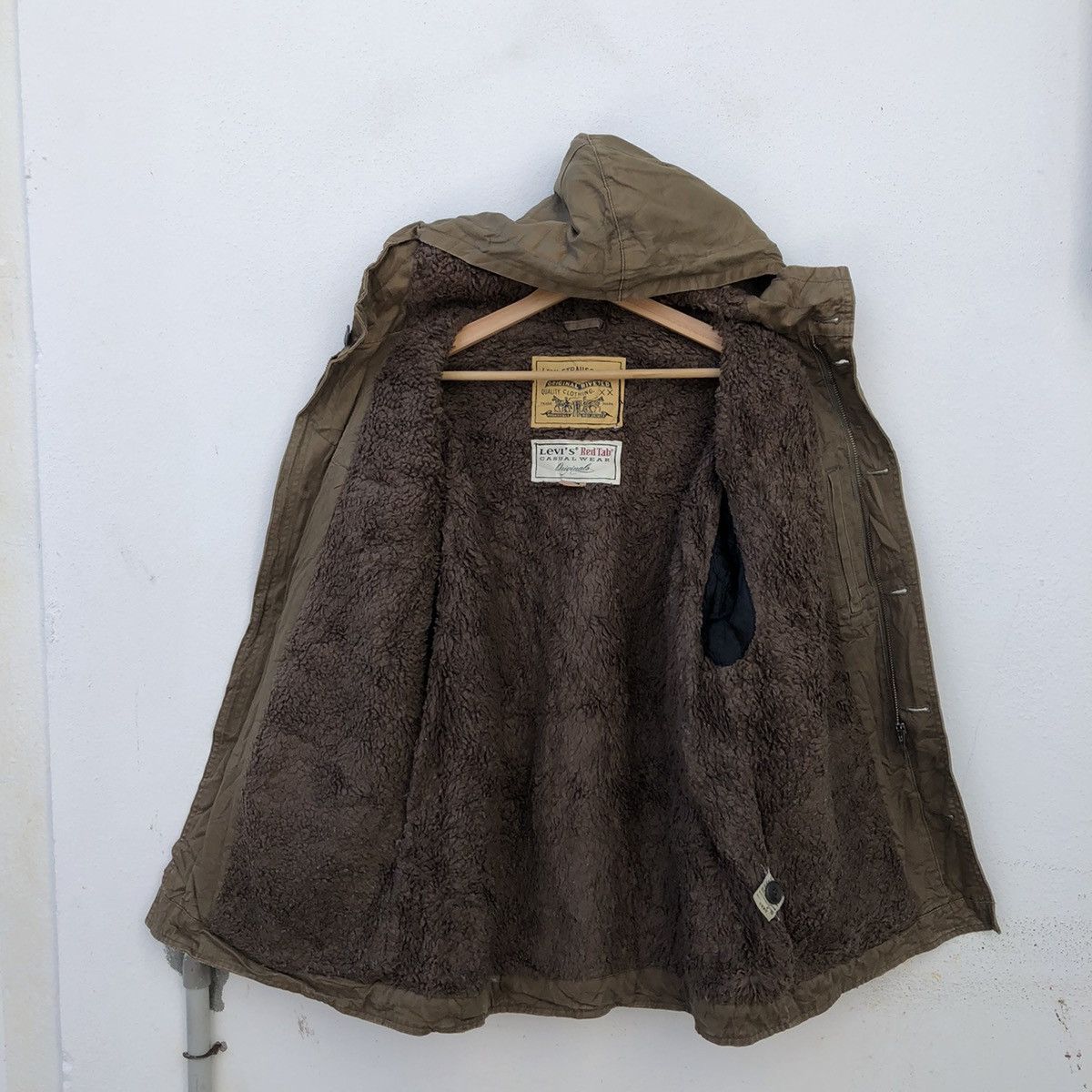 Levi's VINTAGE LEVI'S REDTAB PARKA JACKET HOODIE FLEECE LINING Size US L / EU 52-54 / 3 - 15 Thumbnail