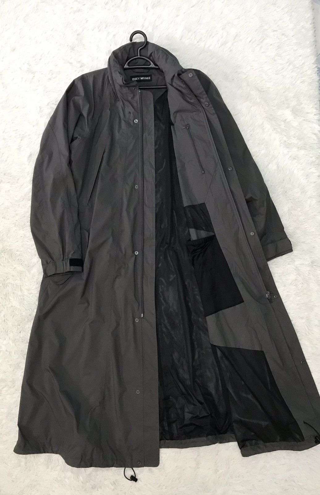 Issey Miyake Issey Miyake Oversized SAMPLE Raincoat Like Jacket Size US XL / EU 56 / 4 - 8 Thumbnail