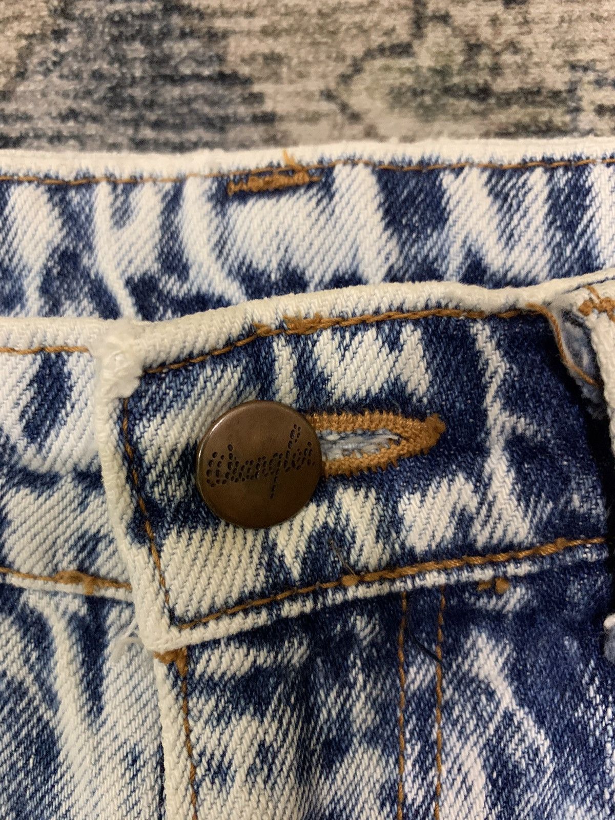 Vintage × Wrangler Vintage Wrangler American Classic Bleach Style Denim Size US 28 / EU 44 - 3 Thumbnail