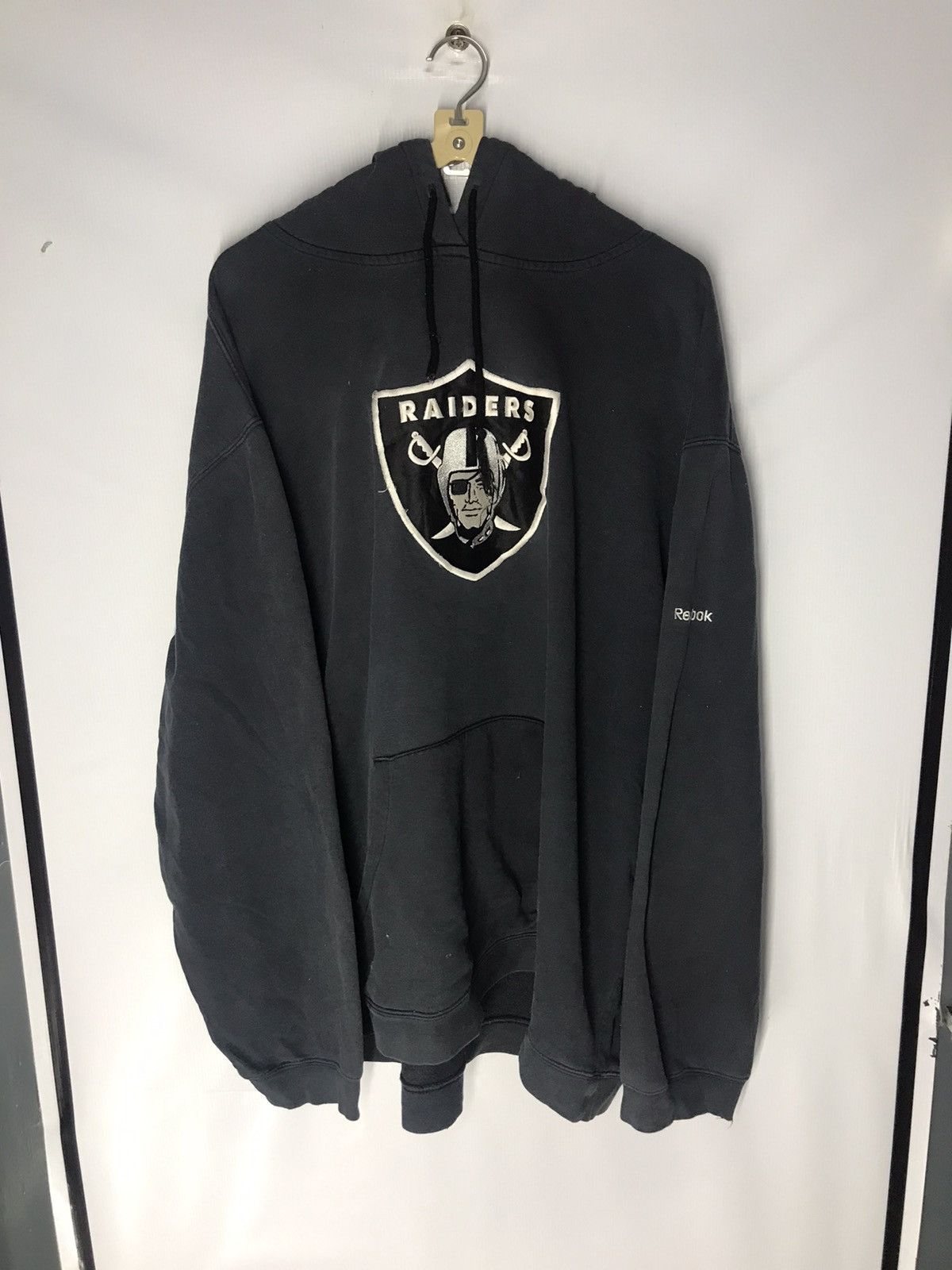NFL × Reebok Raiders hoodie pullover embroidered logo Size US XXL / EU 58 / 5 - 5 Thumbnail