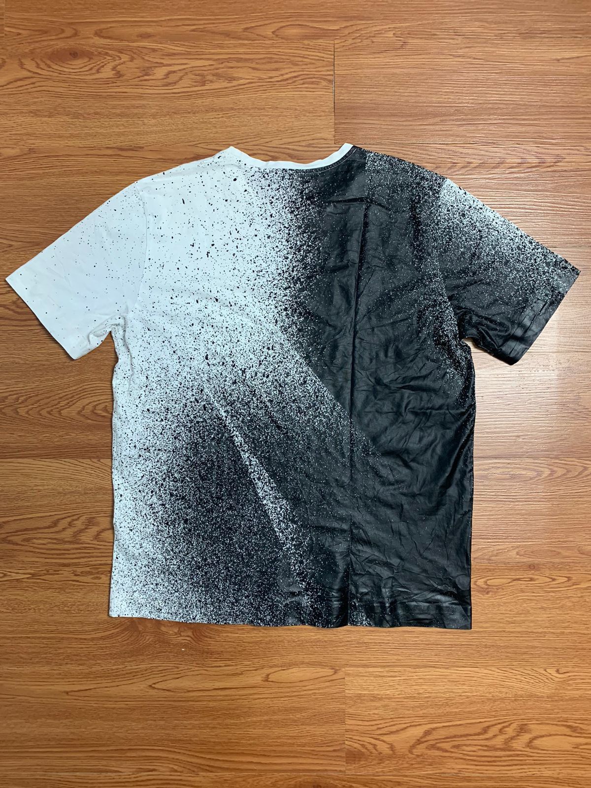 Balenciaga Balenciaga Paint Spray Print Shirt Size US L / EU 52-54 / 3 - 6 Thumbnail