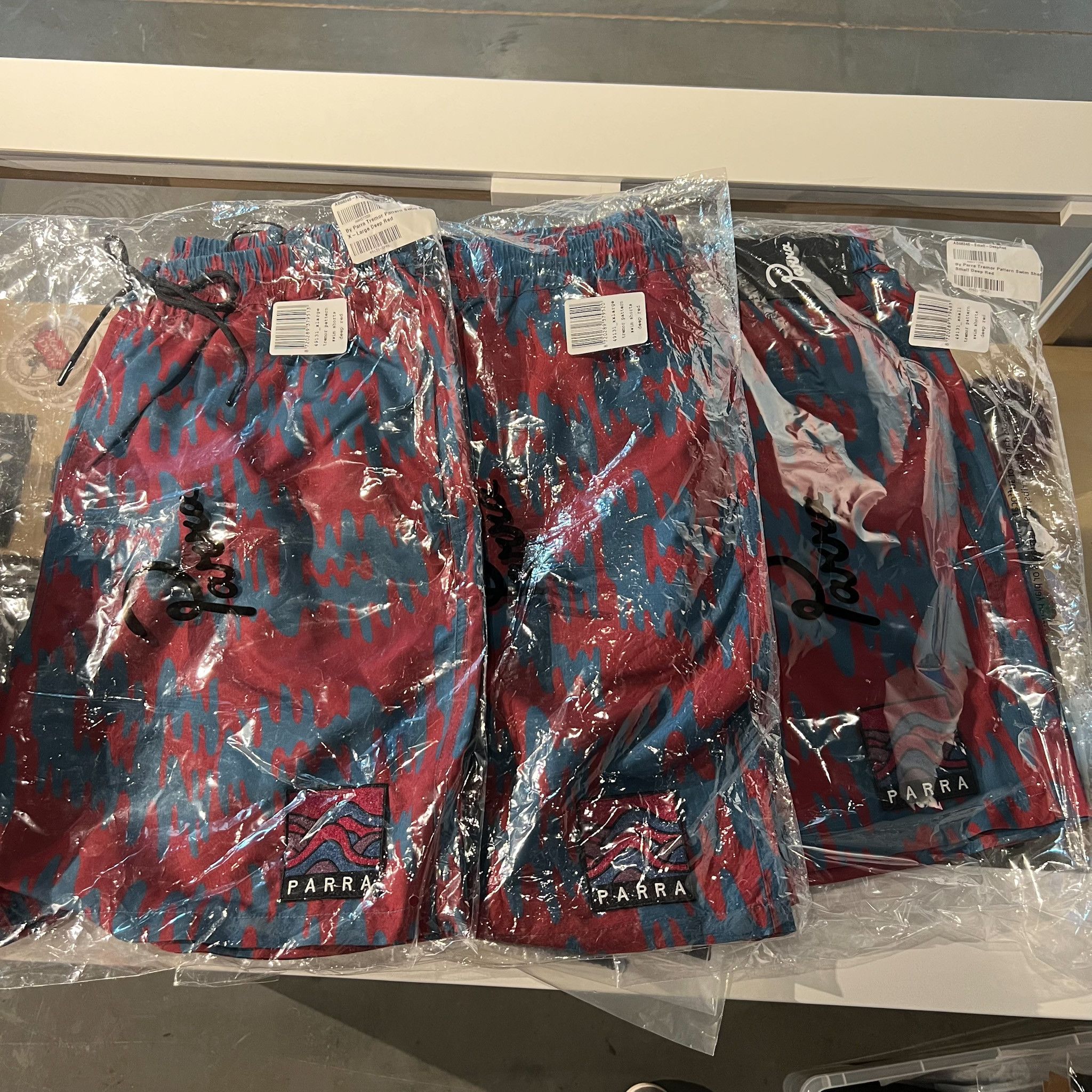 Parra By Parra Tremor Pattern Shorts Red • XL Size US 36 / EU 52 - 3 Thumbnail