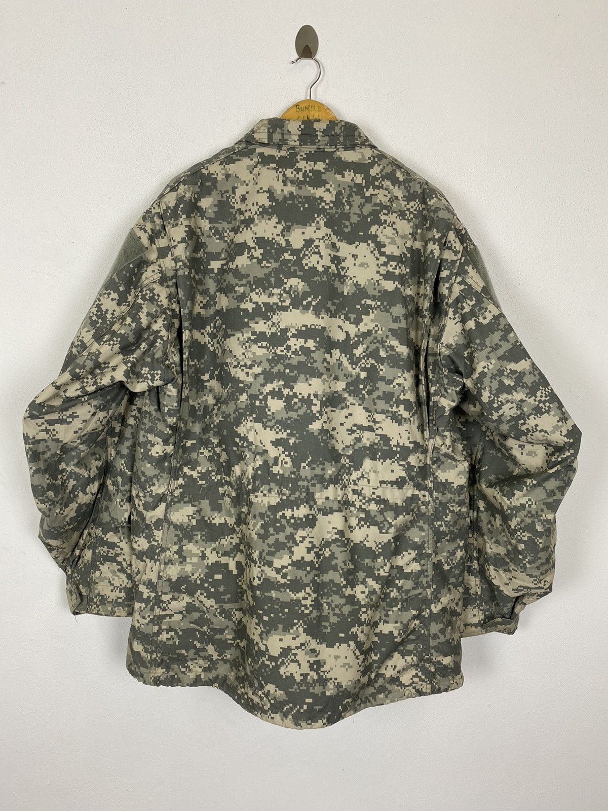 Vintage VINTAGE GOLDEN MFG CAMO DIGITAL MILITARY PARKA JACKET Size US XL / EU 56 / 4 - 5 Thumbnail