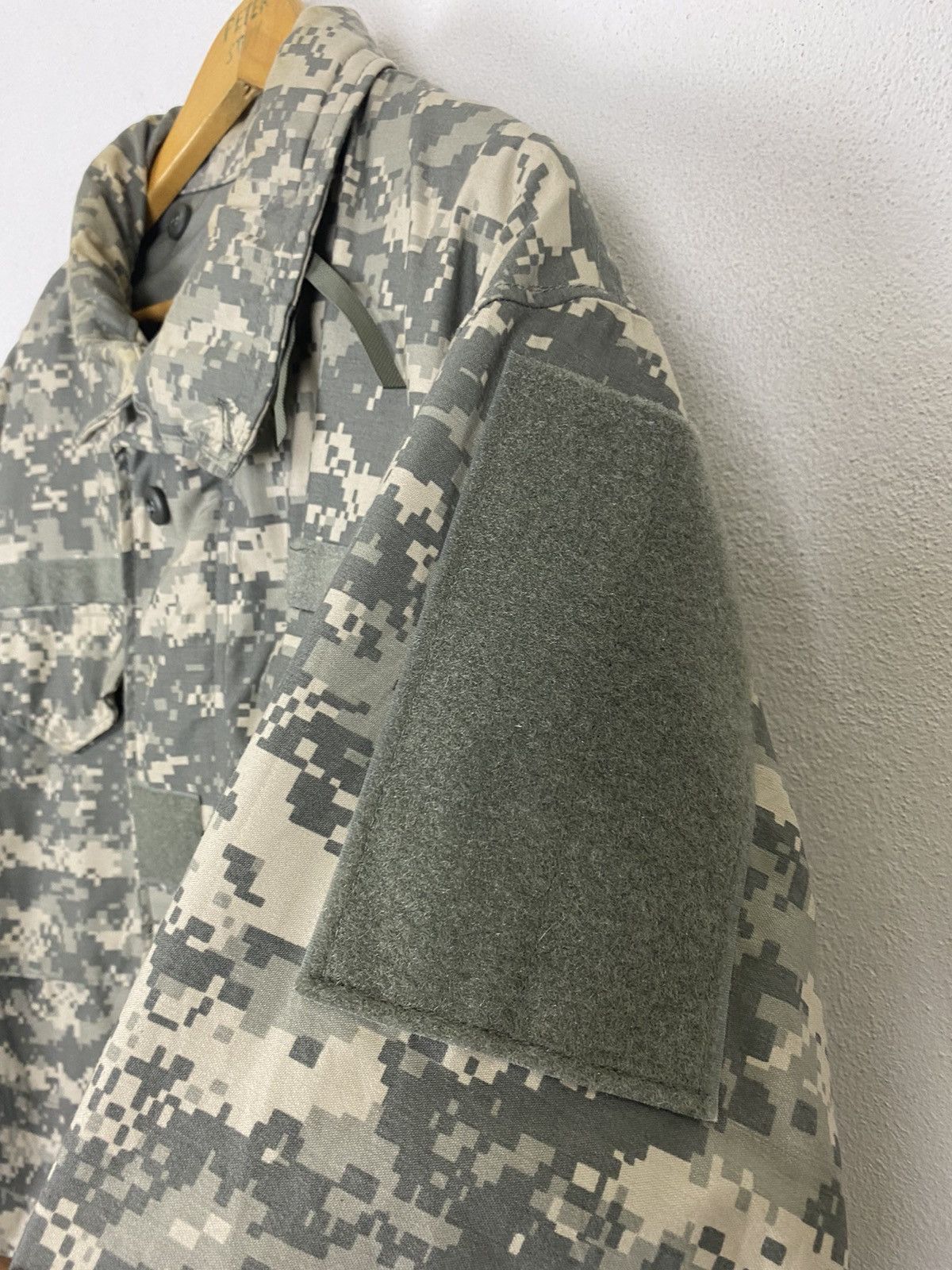 Vintage VINTAGE GOLDEN MFG CAMO DIGITAL MILITARY PARKA JACKET Size US XL / EU 56 / 4 - 8 Thumbnail