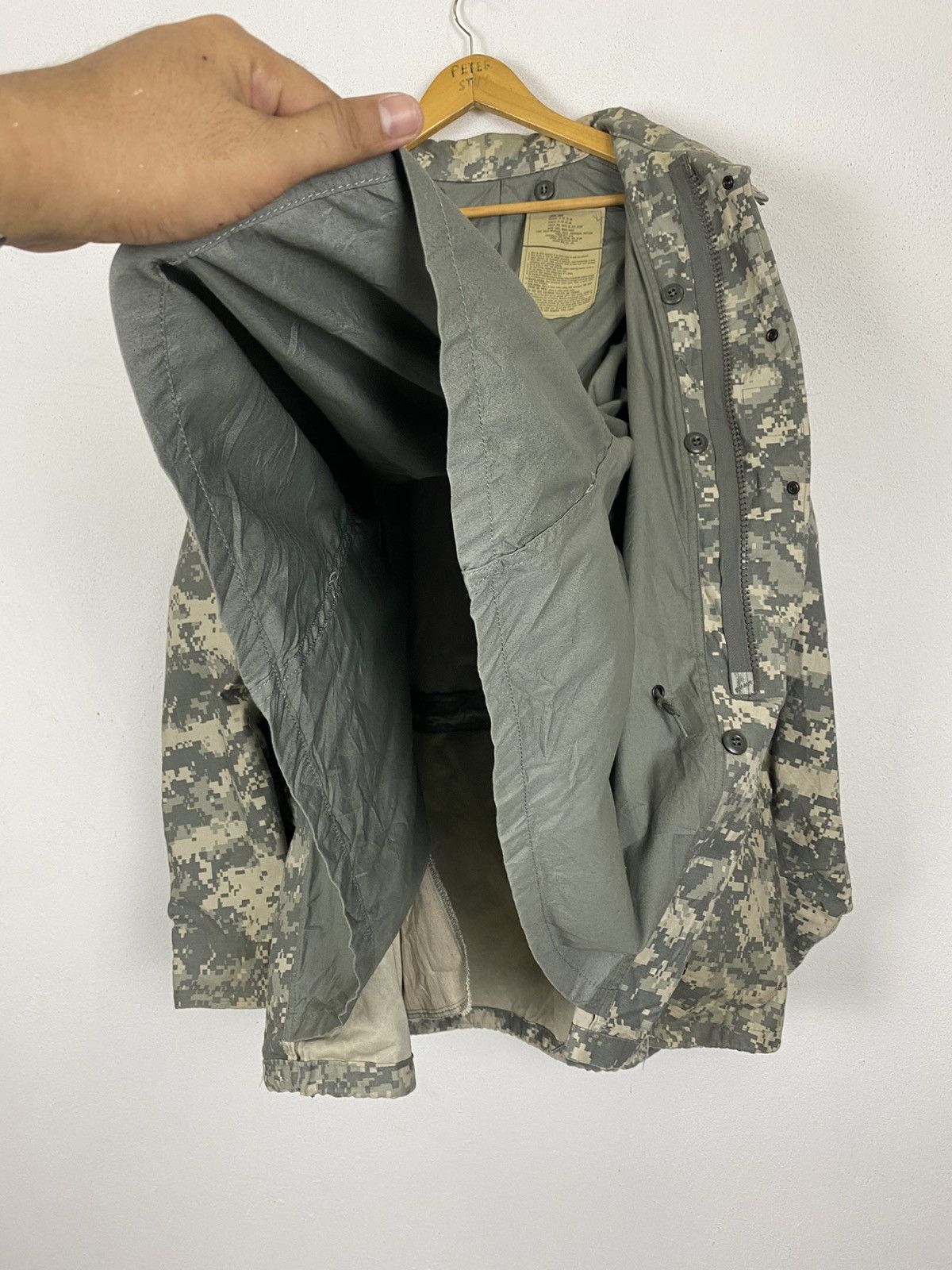 Vintage VINTAGE GOLDEN MFG CAMO DIGITAL MILITARY PARKA JACKET Size US XL / EU 56 / 4 - 16 Thumbnail