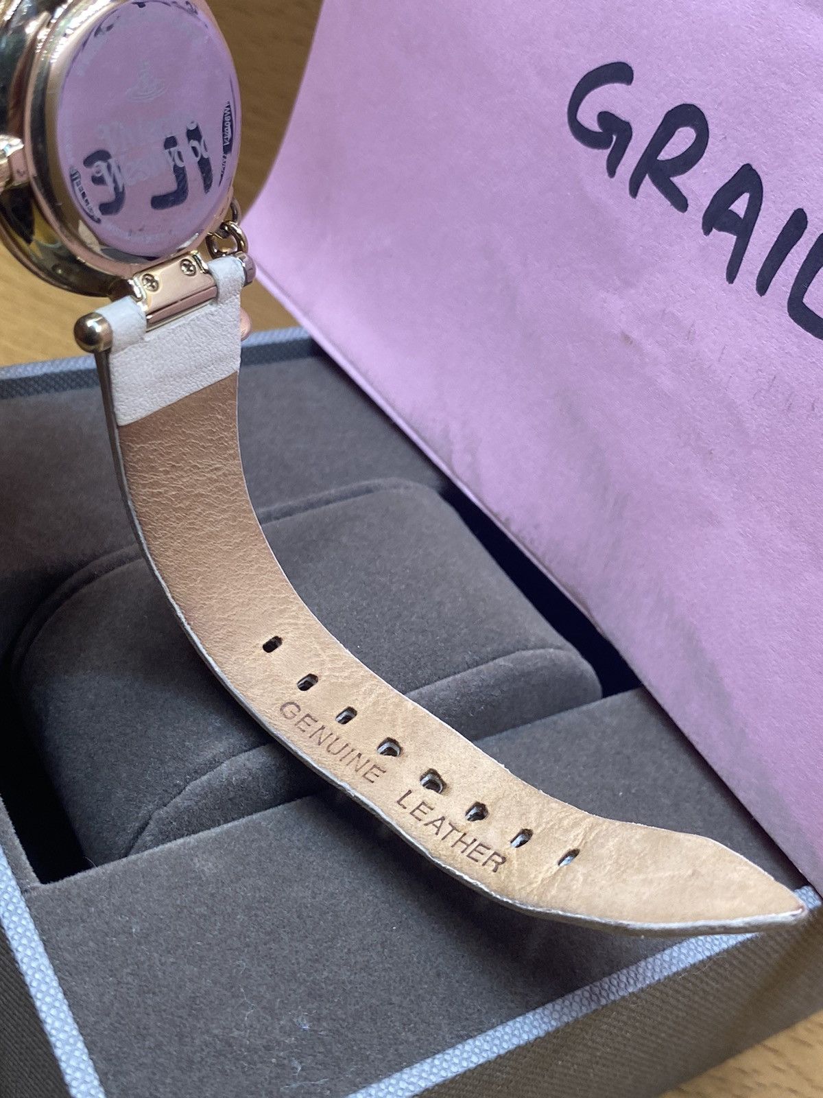 Vivienne Westwood OFFER YOUR PRICE🔥Leather strap orb star watch with pendant Size ONE SIZE - 7 Thumbnail