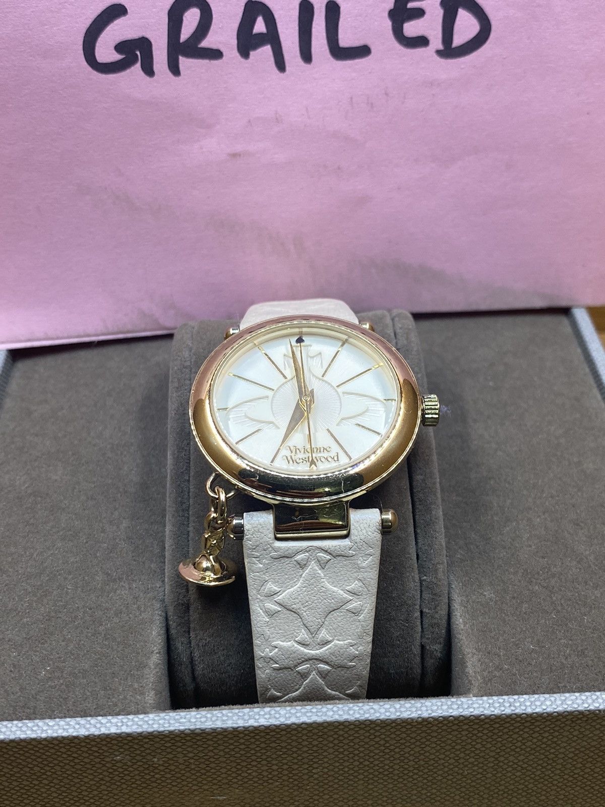 Vivienne Westwood OFFER YOUR PRICE🔥Leather strap orb star watch with pendant Size ONE SIZE - 3 Thumbnail