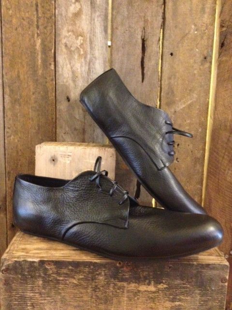 Titus Shoe
