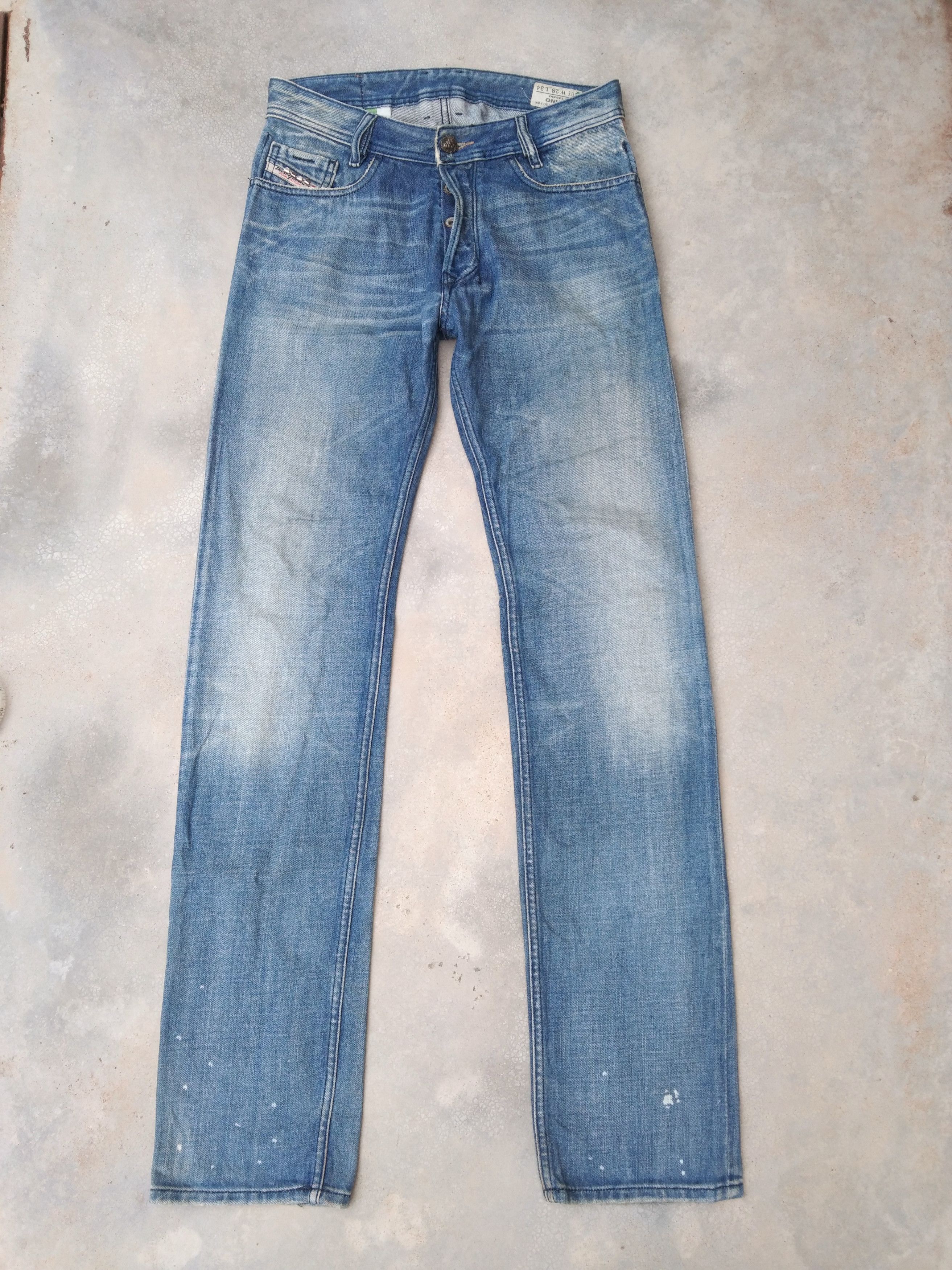 image of Vintage Distressed Diesel Jeans 28X34 in Blue, Men's