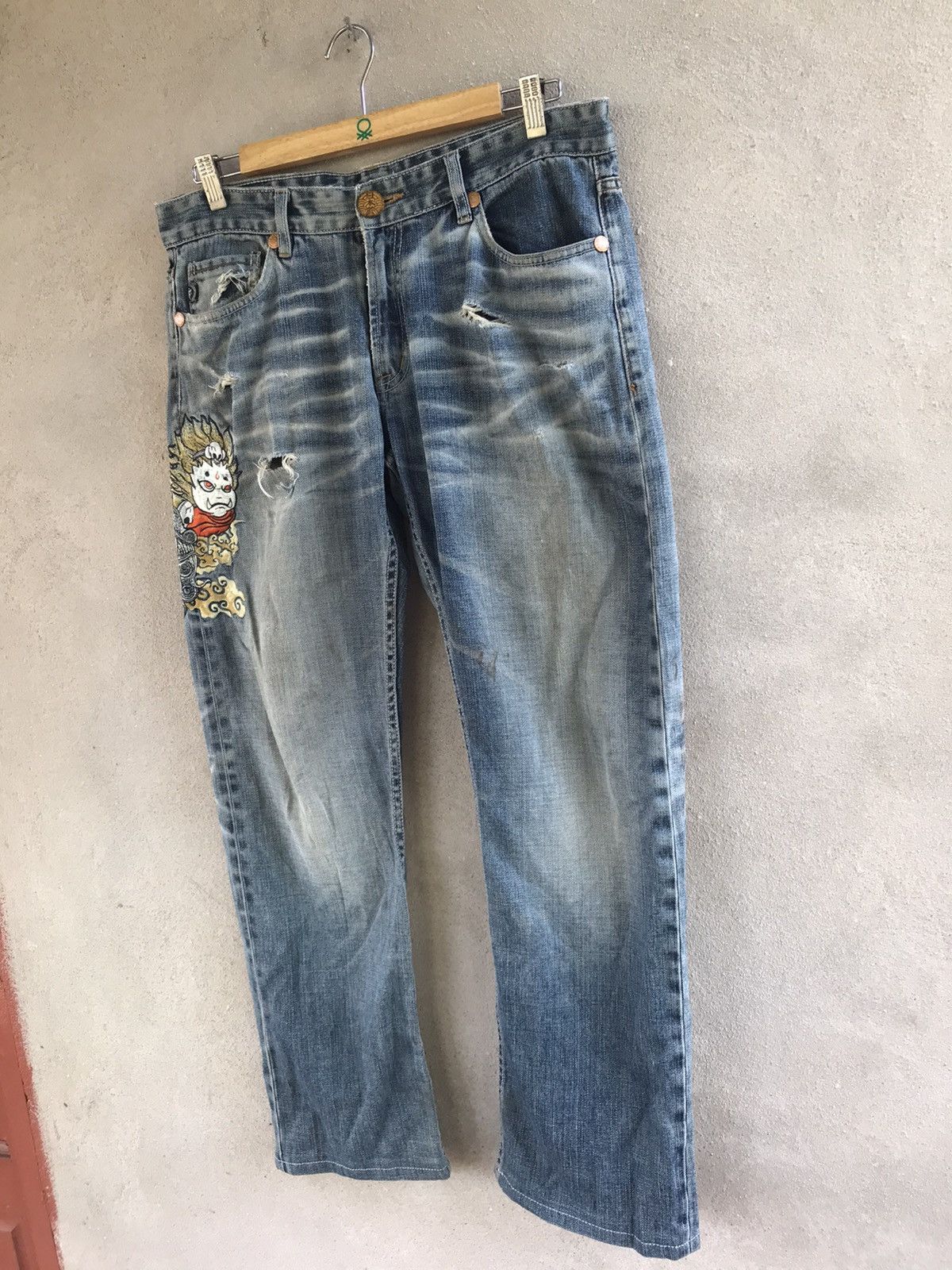 Hysteric Glamour VINTAGE NIPPON BLUE DISTRESSED DENIM PANTS JAPANESE Size US 36 / EU 52 - 4 Thumbnail