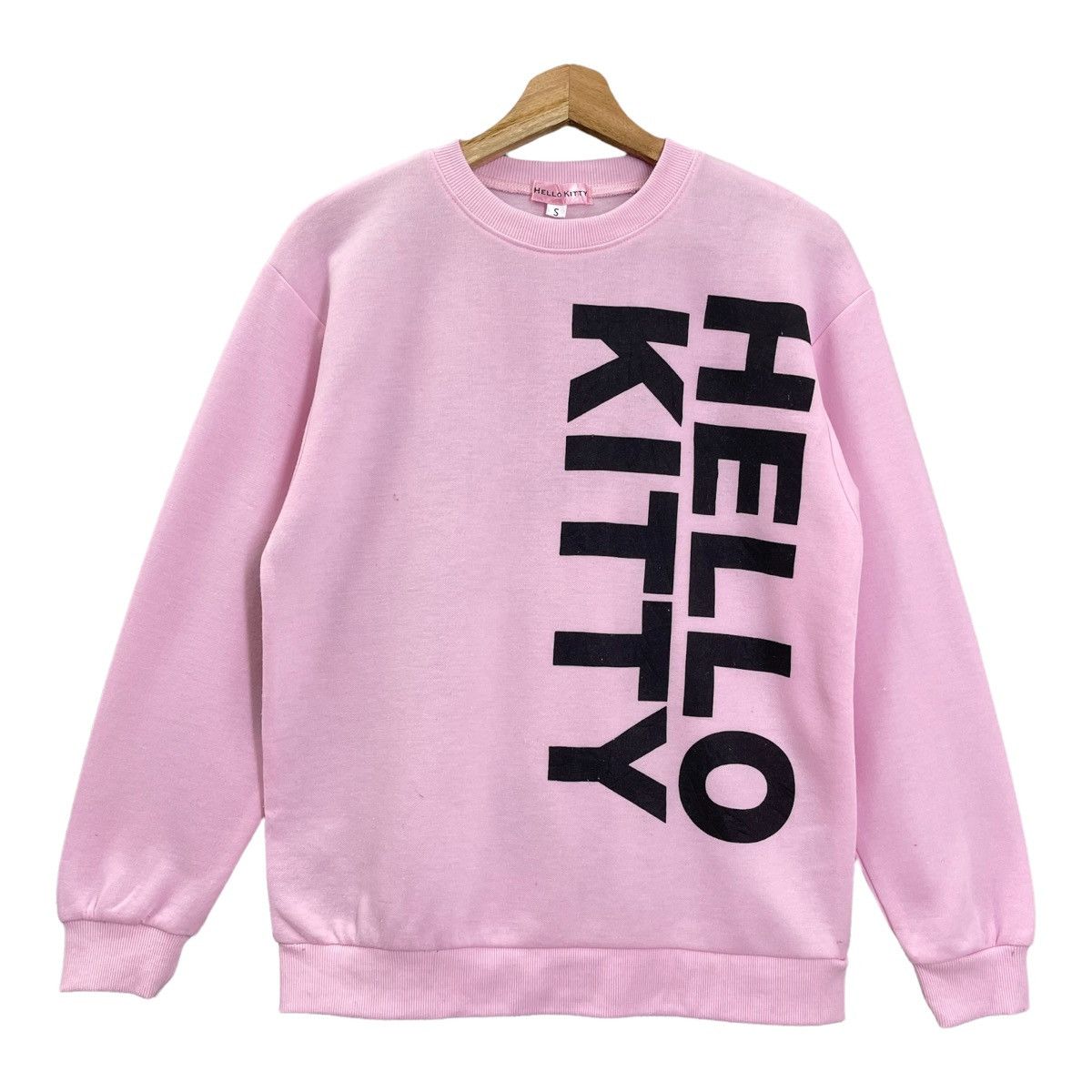Japanese Brand Hello Kitty Big Logo Crewneck Sweatshirt Size S Size US S / EU 44-46 / 1 - 5 Thumbnail