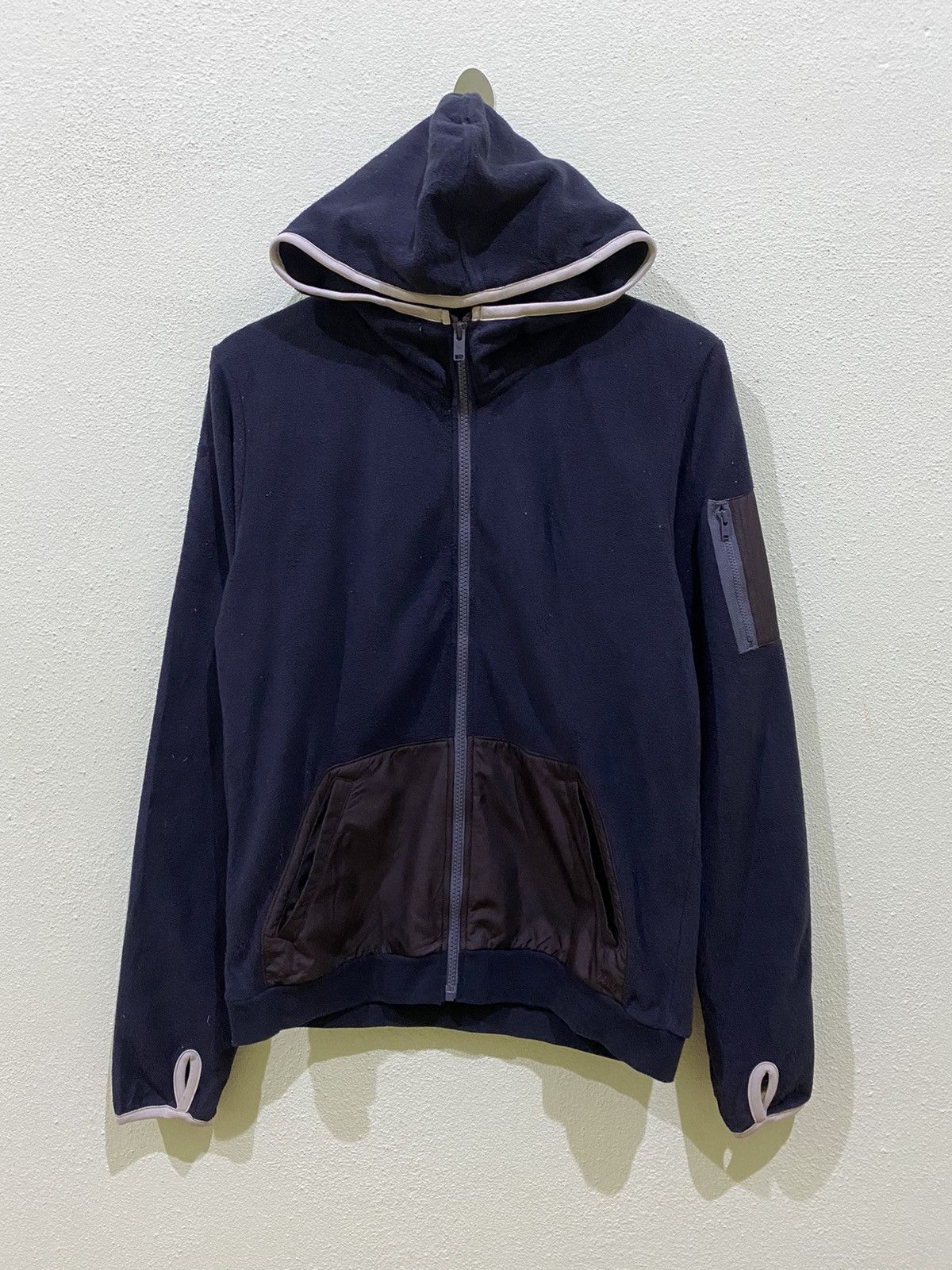 Jun Takahashi Uniqlo x Undercover Fleece Hoddies Sweater Size US M / EU 48-50 / 2 - 4 Thumbnail