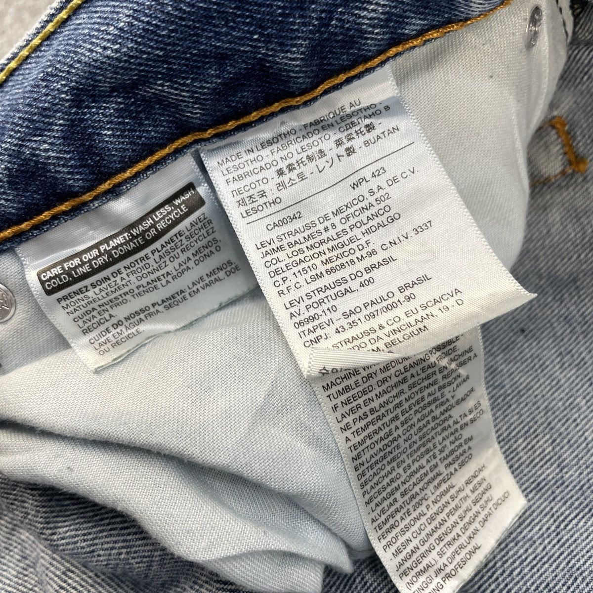Levi's × Vintage Vintage Levi's 505 Distressed Jeans wc-192 Size US 39 - 7 Thumbnail