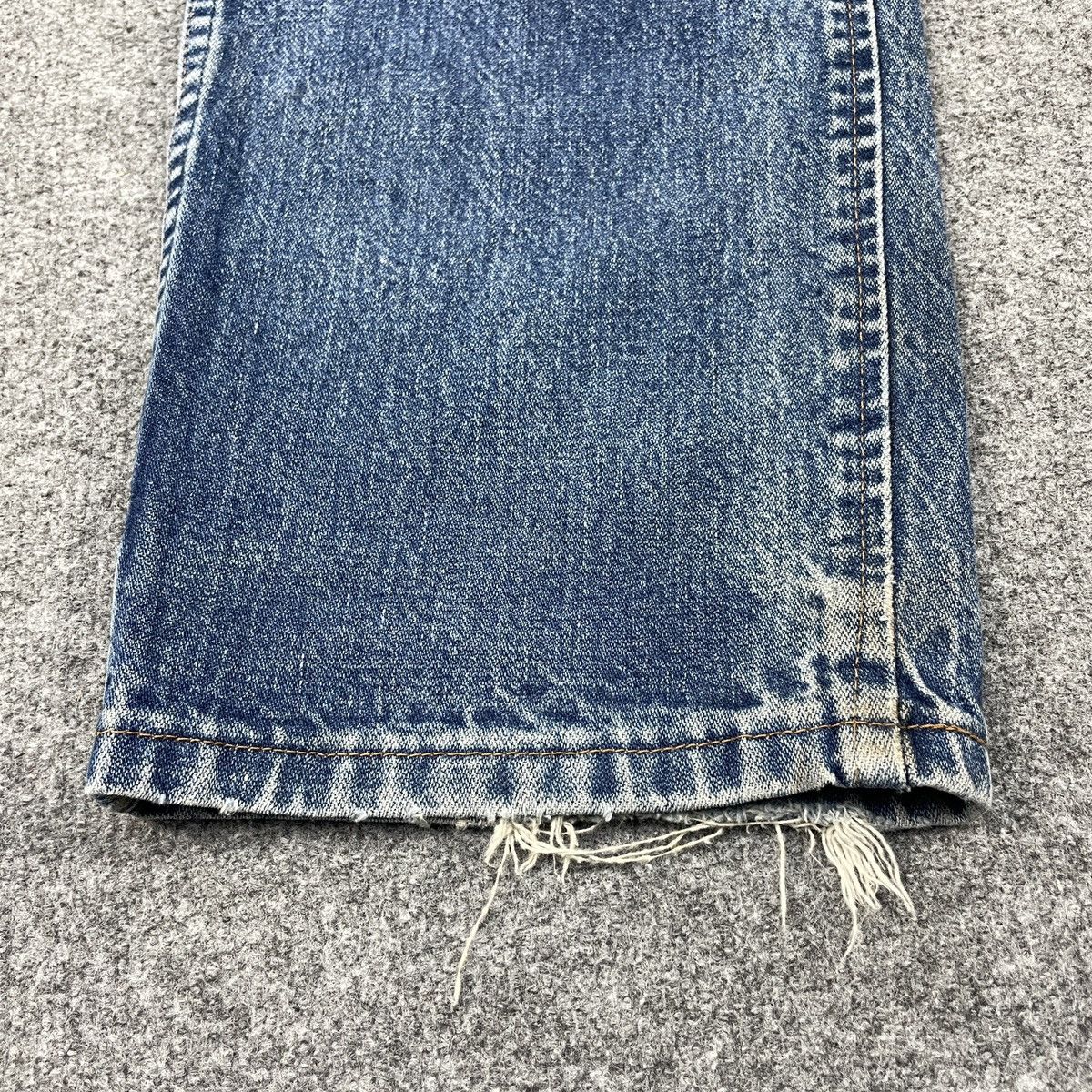 Vintage × Wrangler Vintage Wrangler Distressed Faded Jeans wc-191 Size US 37 - 4 Thumbnail