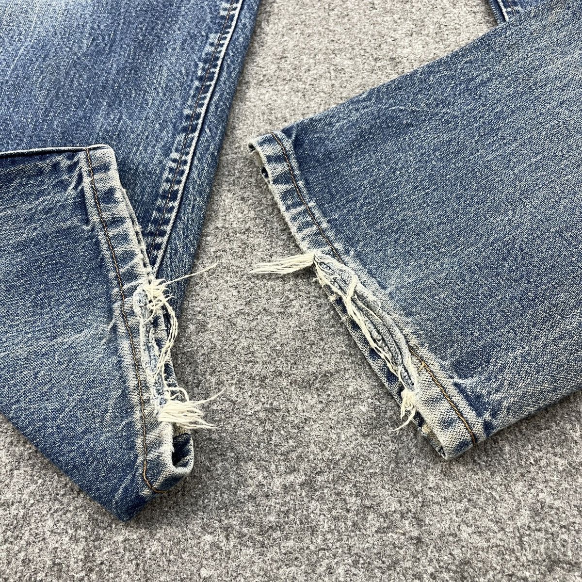 Vintage × Wrangler Vintage Wrangler Distressed Faded Jeans wc-191 Size US 37 - 8 Thumbnail