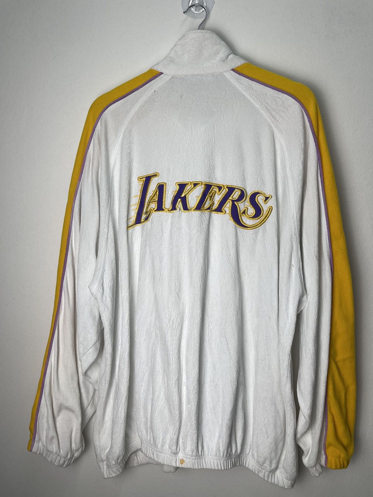 NBA × Vintage Vintage NBA Los Angeles Lakers Embroidery Logo Sweatshirt Size US L / EU 52-54 / 3 - 16 Thumbnail