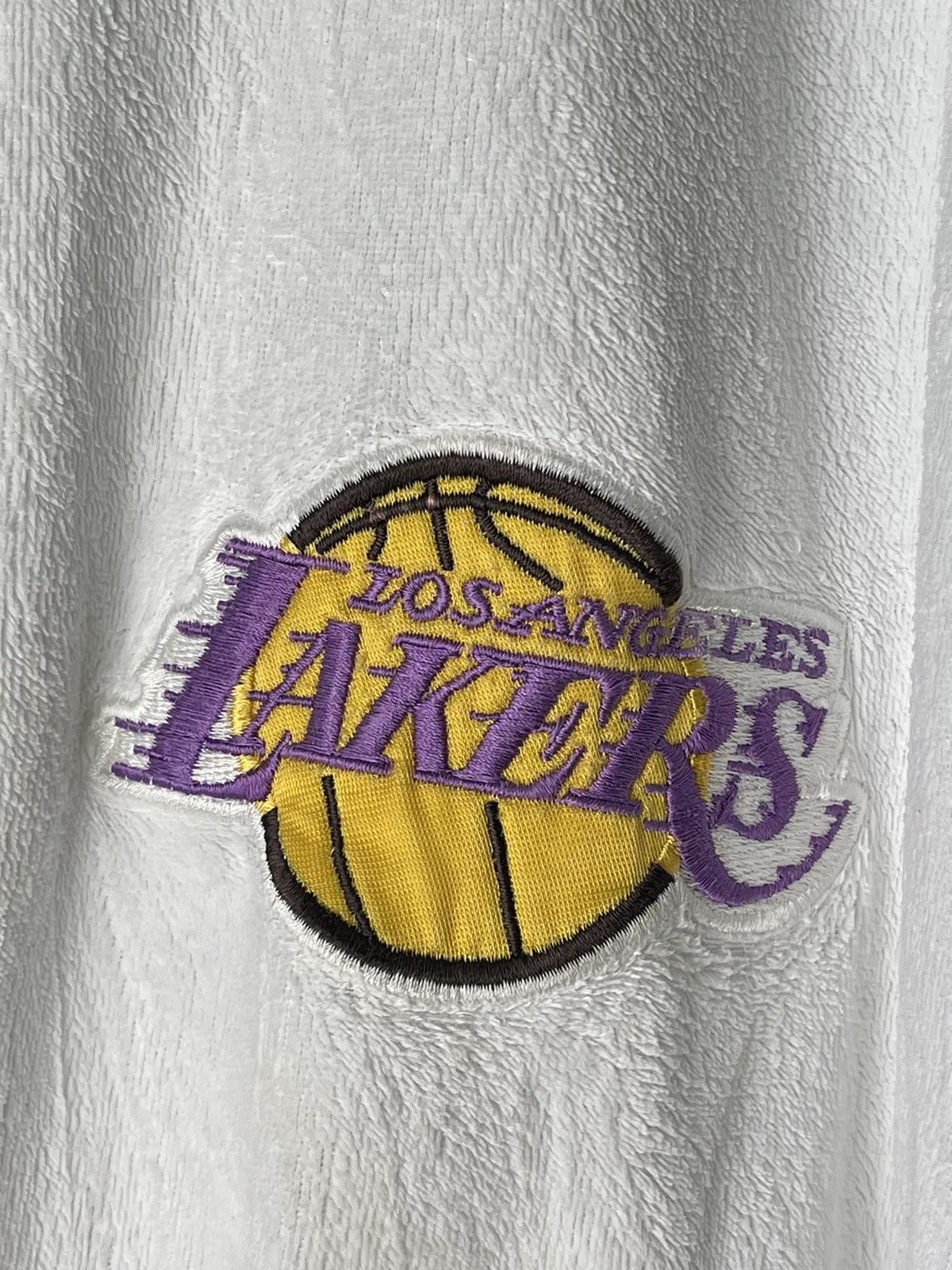 NBA × Vintage Vintage NBA Los Angeles Lakers Embroidery Logo Sweatshirt Size US L / EU 52-54 / 3 - 2 Thumbnail