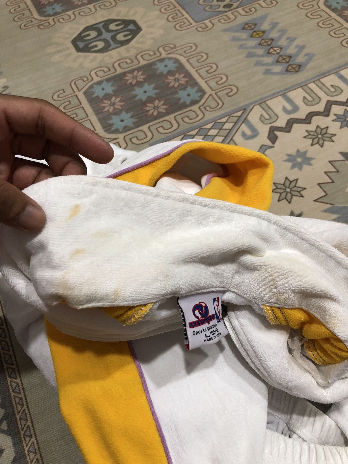NBA × Vintage Vintage NBA Los Angeles Lakers Embroidery Logo Sweatshirt Size US L / EU 52-54 / 3 - 14 Thumbnail
