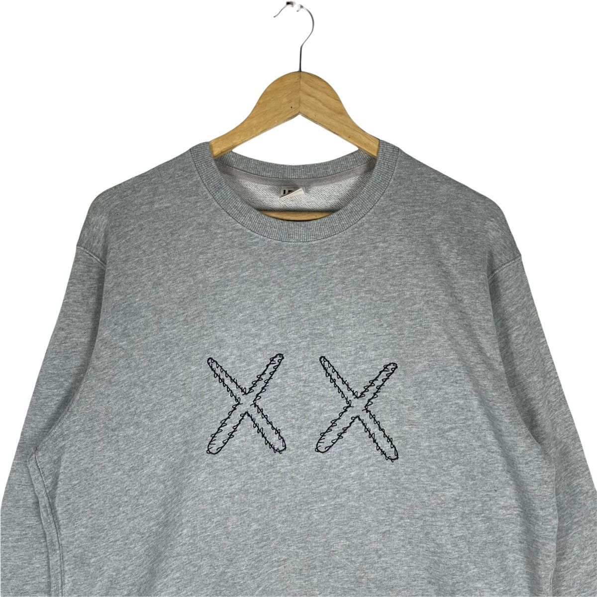 Kaws × Uniqlo ⚡️KAWS SESAME STREET Sweatshirt Crewneck Size US XL / EU 56 / 4 - 3 Thumbnail