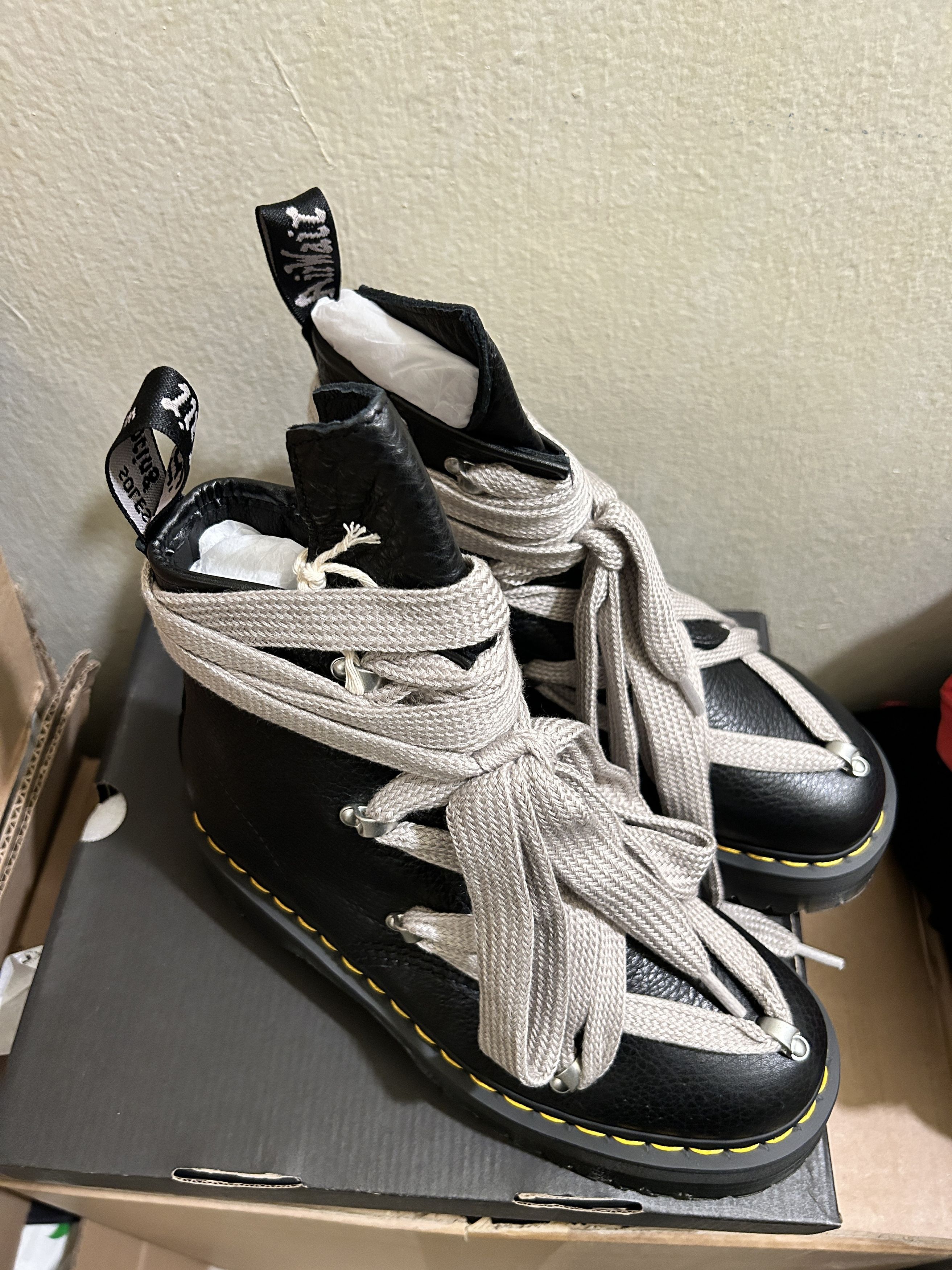 Dr. Martens × Rick Owens 1460 Quad Leather Sole Pentagram Jumbo Lace Boot Black Size US 10 / EU 43 - 3 Thumbnail