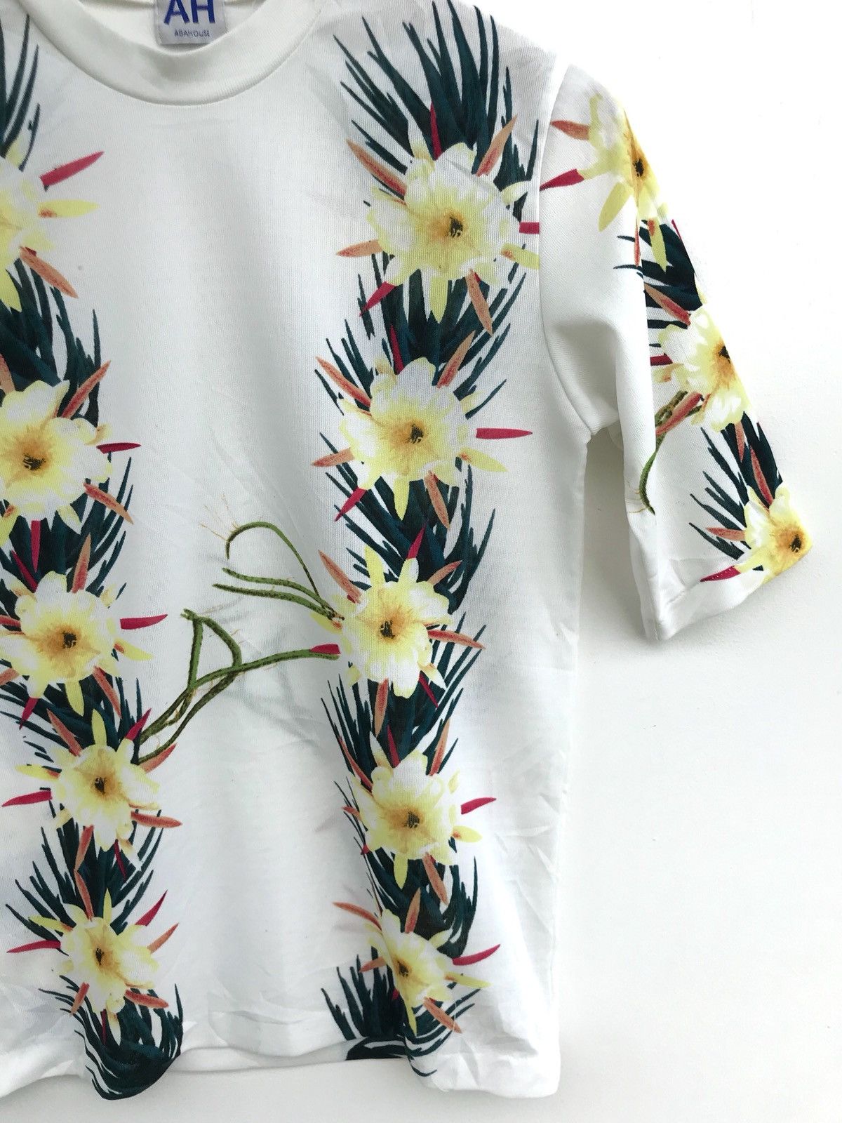 Japanese Brand Made In Japan Abahouse All Overprint Polyester Tees Size US XS / EU 42 / 0 - 4 Thumbnail