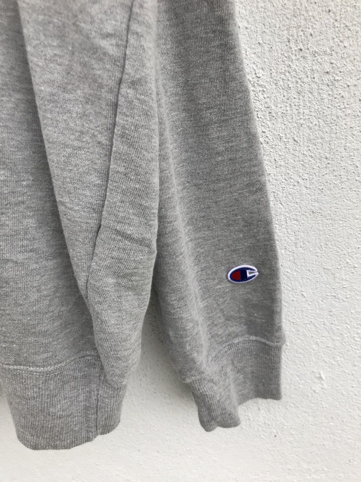 Champion Champion Grey Plain Small Arm Logo Crewneck Sweatshirt Size US L / EU 52-54 / 3 - 4 Thumbnail