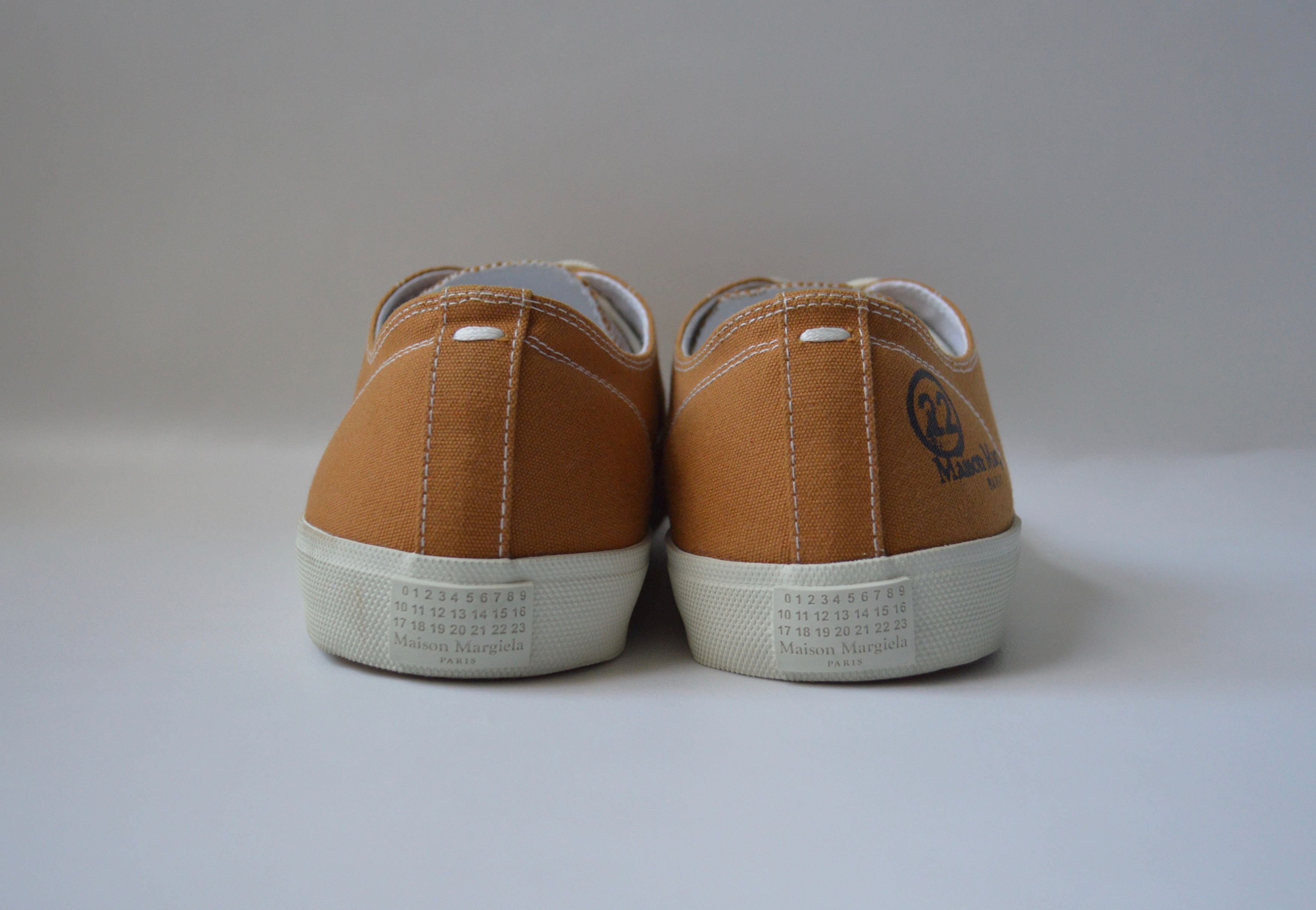 Maison Margiela Orange Canvas Tabi Sneakers Size US 8 / EU 41 - 6 Thumbnail