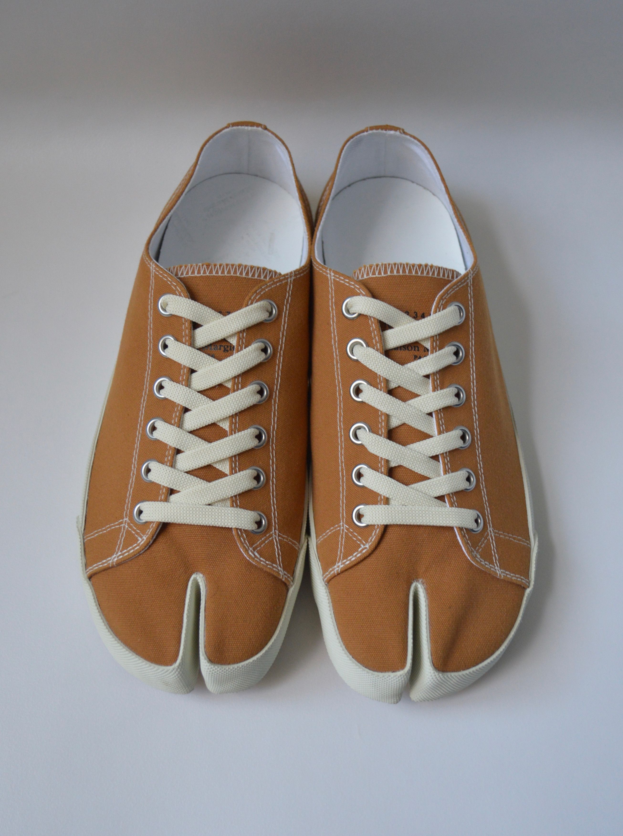 Maison Margiela Orange Canvas Tabi Sneakers Size US 8 / EU 41 - 1 Thumbnail