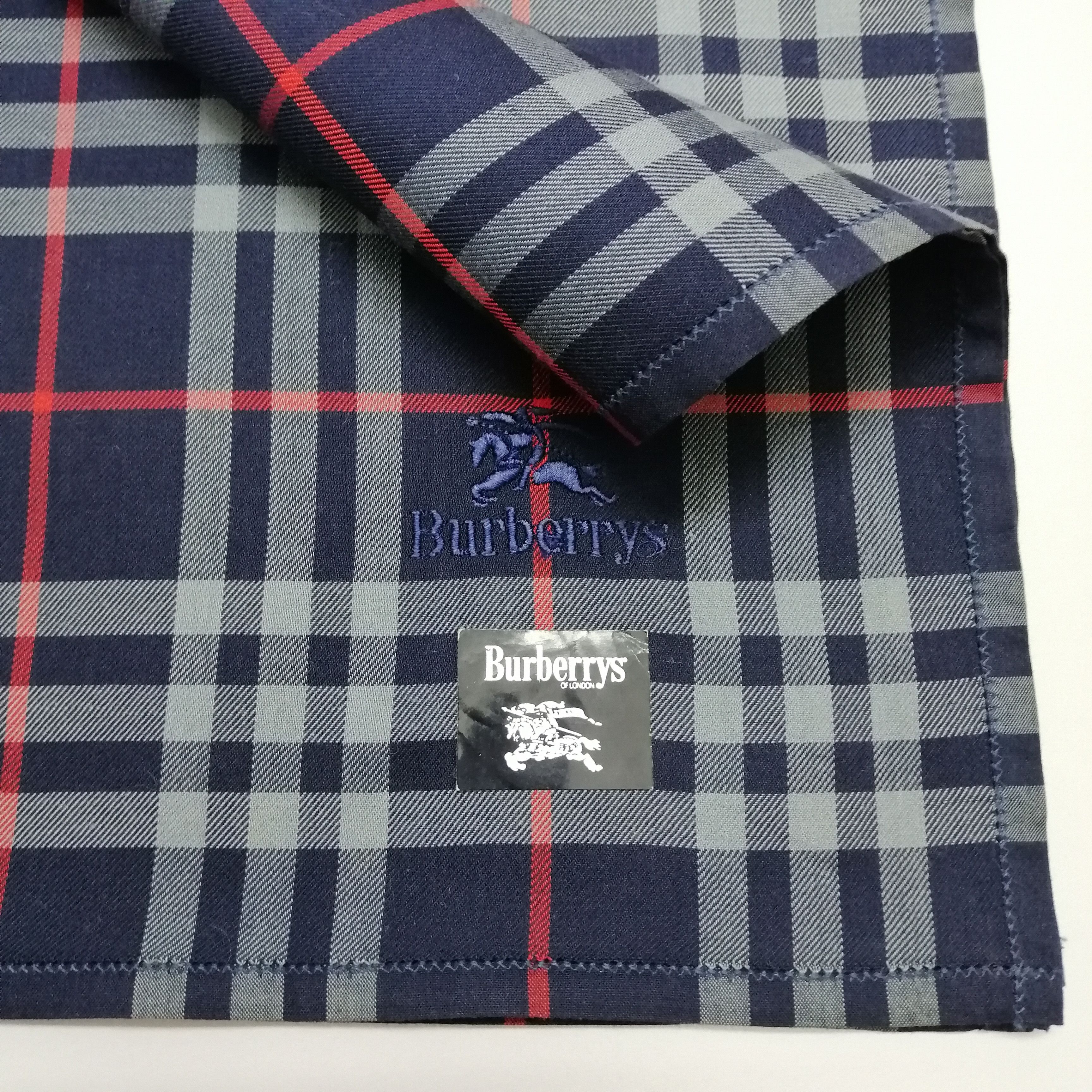 Burberry Burberrys Handkerchief/Neckerchief/Bandana-KD2101 Size ONE SIZE - 4 Thumbnail