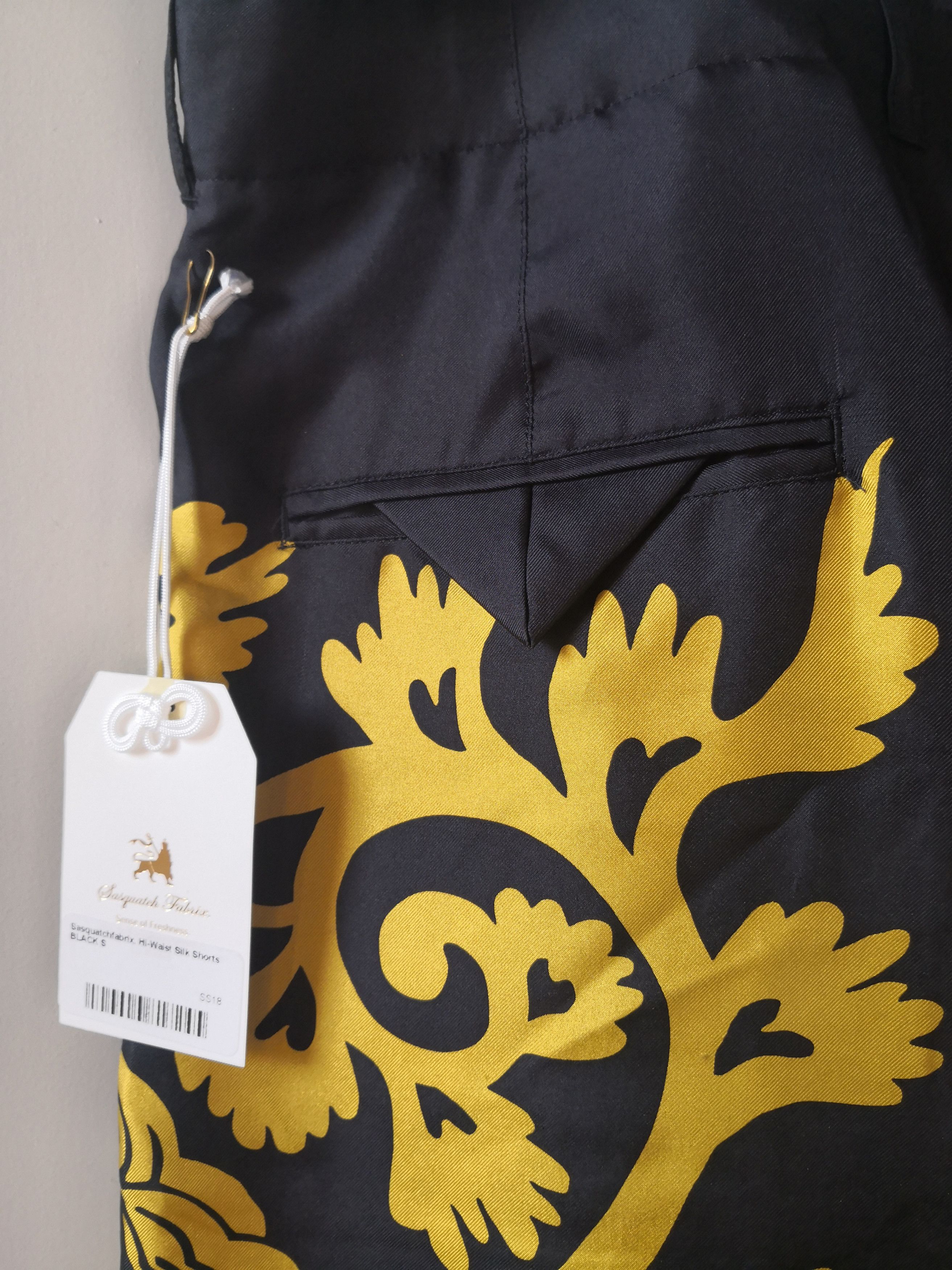 Sasquatchfabrix Hi-Waist Silk Shorts Size US 30 / EU 46 - 4 Thumbnail