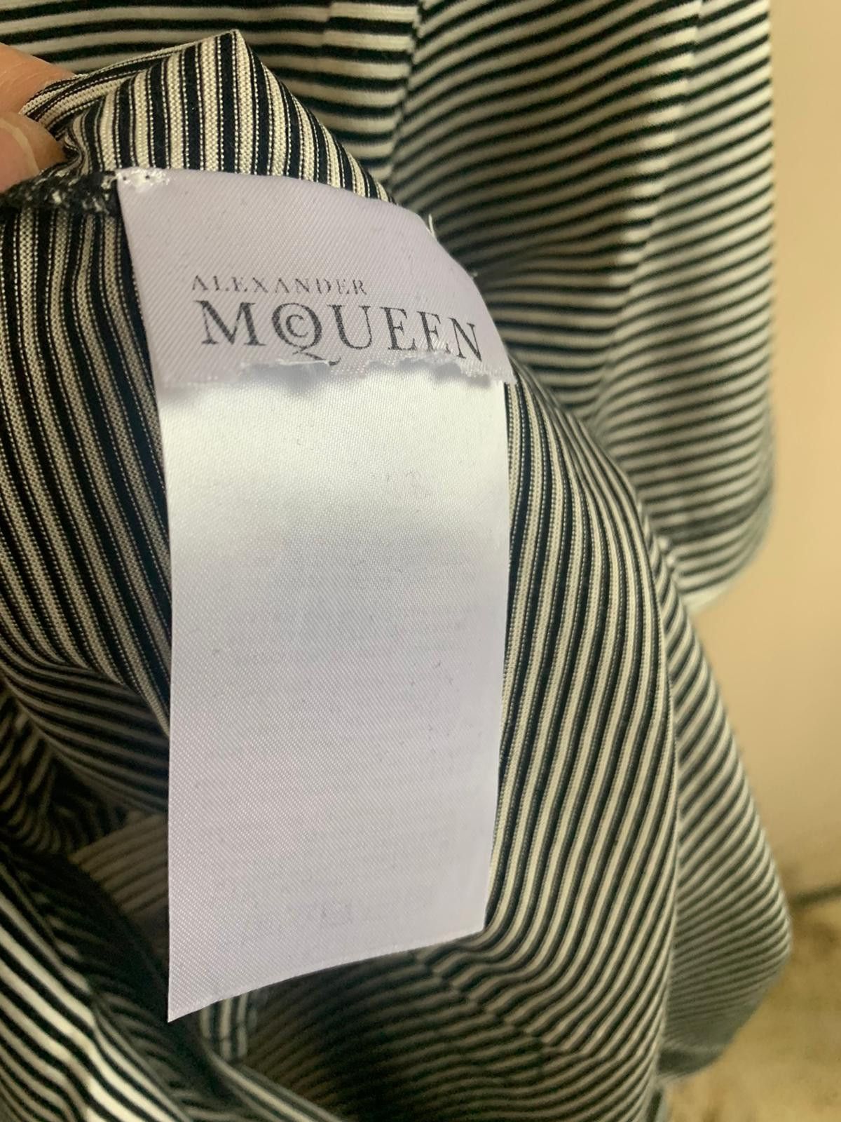 Alexander McQueen Stripe Chest Pocket Logo Tee in Black & White Size US M / EU 48-50 / 2 - 10 Thumbnail