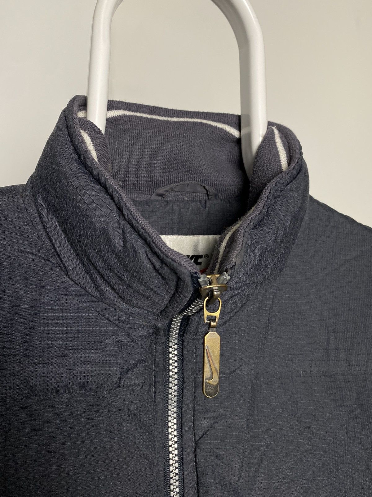 Nike × Vintage Nike vintage grey puffer jacket small swoosh logo 2000s Size US XS / EU 42 / 0 - 4 Thumbnail