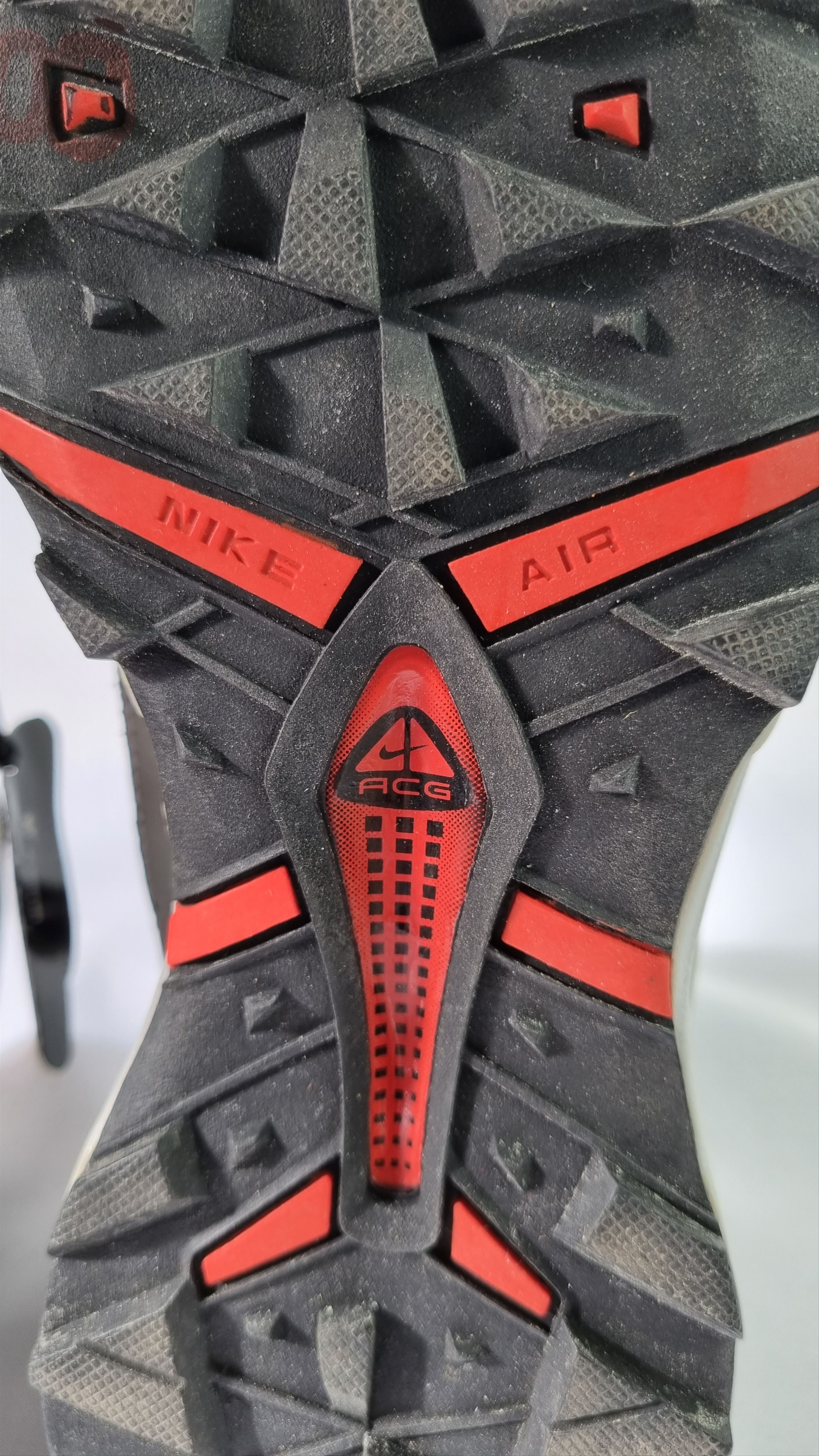 Nike NEW Nike ACG Water Shield Size US 7 / EU 40 - 15 Thumbnail