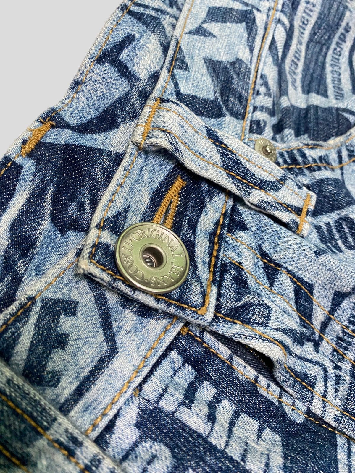 Japanese Brand Vintage Co&Lu All Over Acid Wash Printed Effect Smiley Jeans Size US 30 / EU 46 - 7 Thumbnail