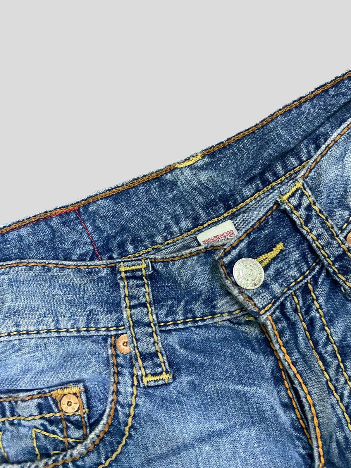 True Religion TRUE RELIGION STRAIGHT SECTION DISTRESSED LIGHTNING DESIGN Size US 31 - 8 Thumbnail