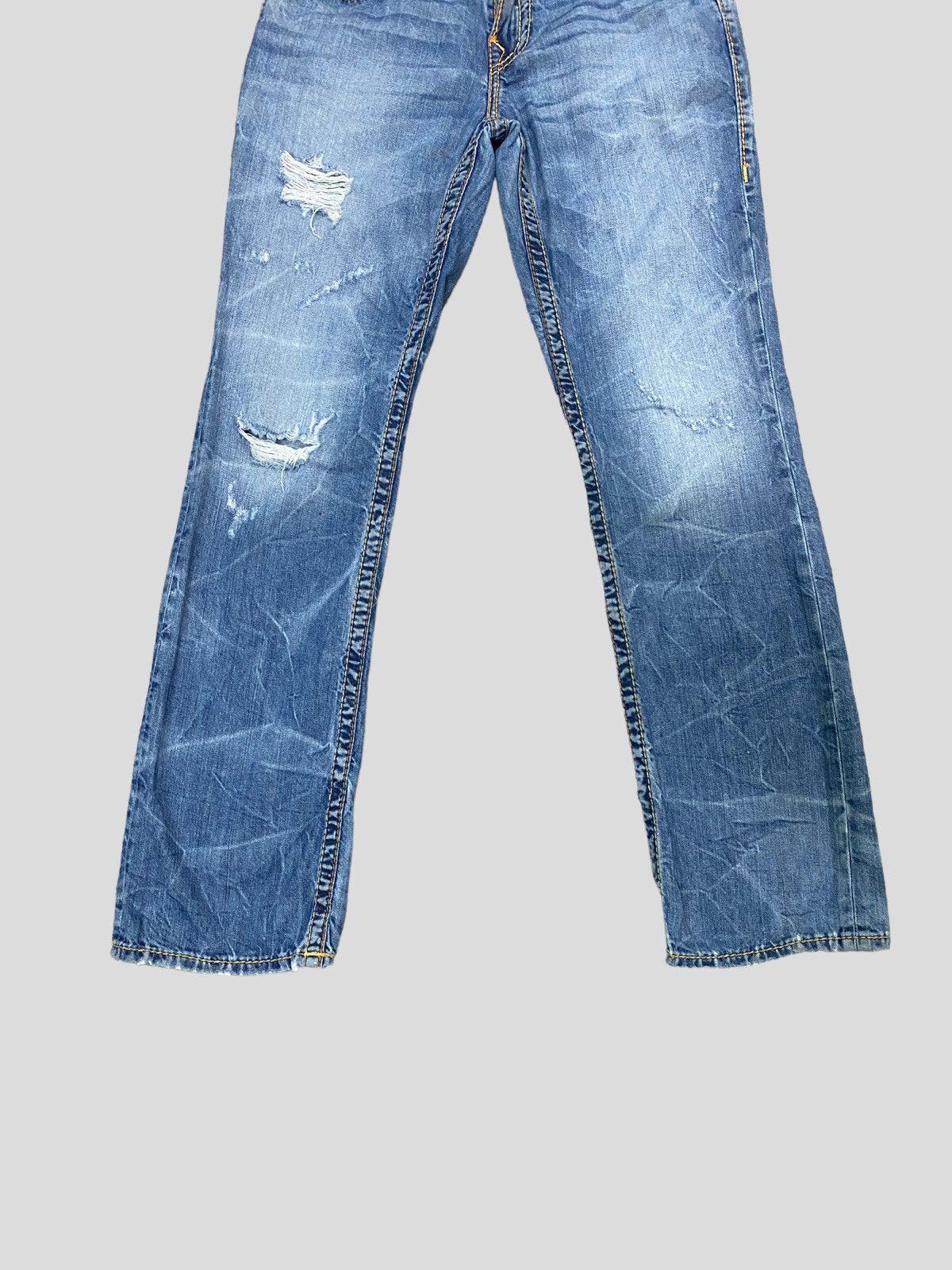 True Religion TRUE RELIGION STRAIGHT SECTION DISTRESSED LIGHTNING DESIGN Size US 31 - 4 Thumbnail