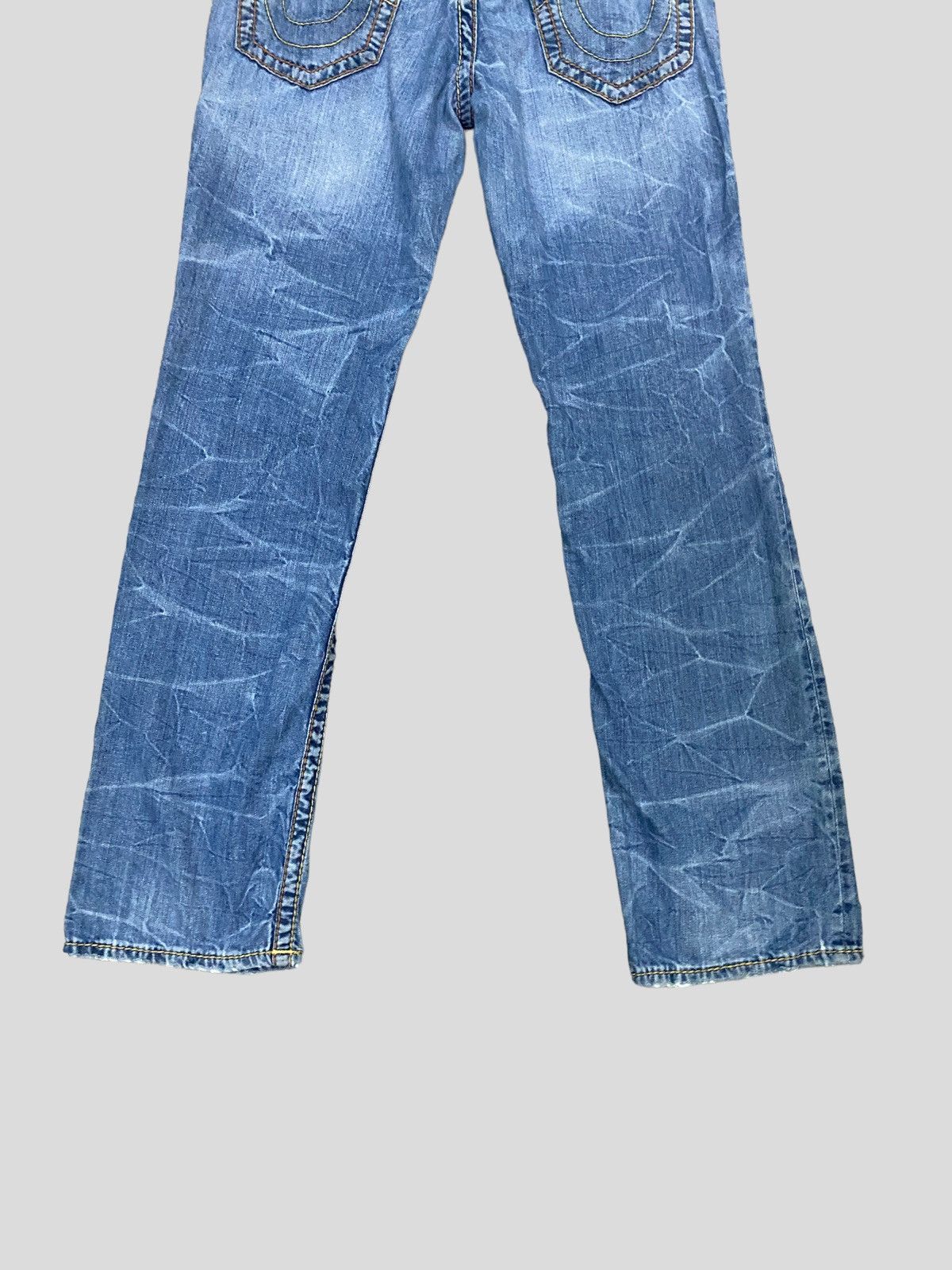 True Religion TRUE RELIGION STRAIGHT SECTION DISTRESSED LIGHTNING DESIGN Size US 31 - 9 Thumbnail